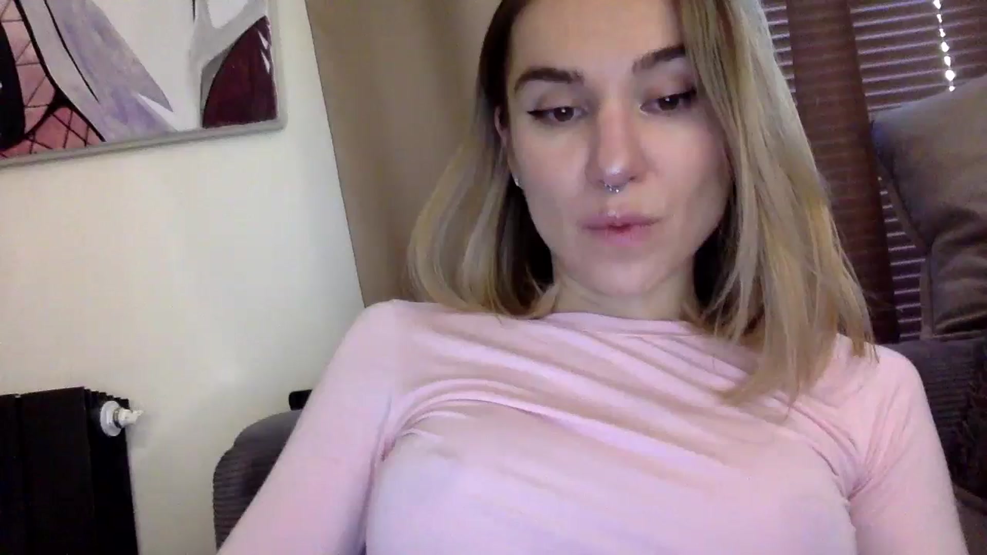 Gallery image thumbnail from EgoisticKitty's myfreecams stream on, 01/02/2024, 08:05 image 8 of 20