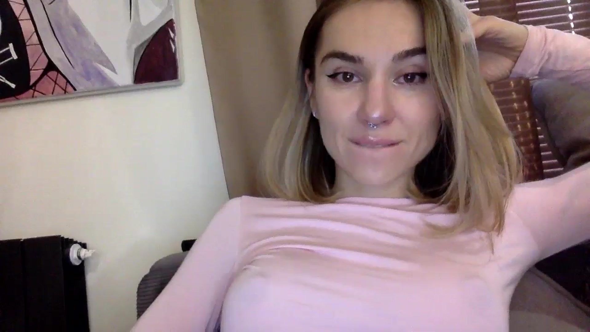 Gallery image thumbnail from EgoisticKitty's myfreecams stream on, 01/02/2024, 08:05 image 7 of 20
