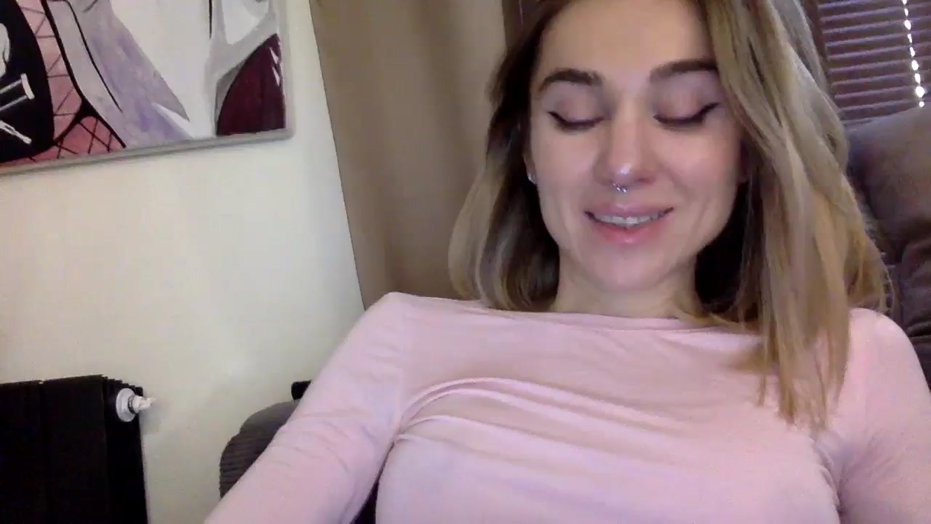 Gallery image thumbnail from EgoisticKitty's myfreecams stream on, 01/02/2024, 08:05 image 5 of 20