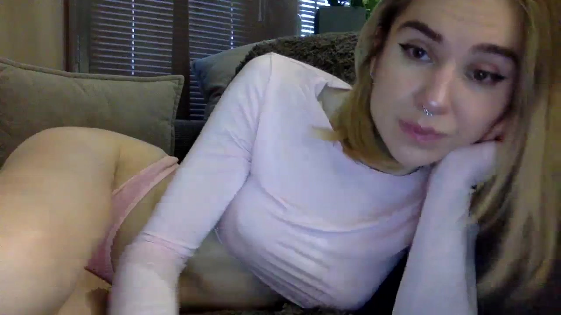 Gallery image thumbnail from EgoisticKitty's myfreecams stream on, 01/02/2024, 10:26 image 19 of 20