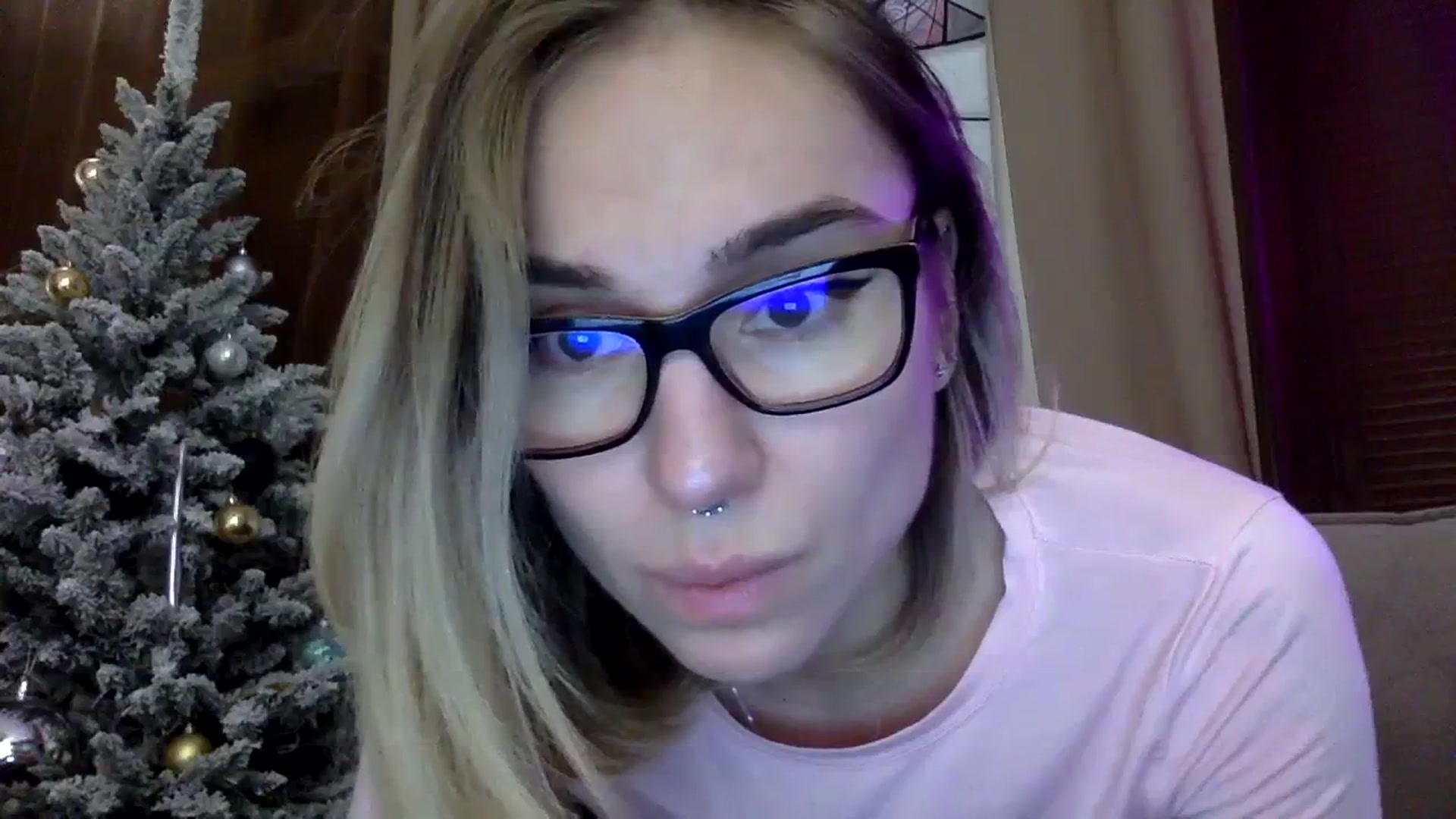 Gallery image thumbnail from EgoisticKitty's myfreecams stream on, 01/02/2024, 15:13 image 12 of 20