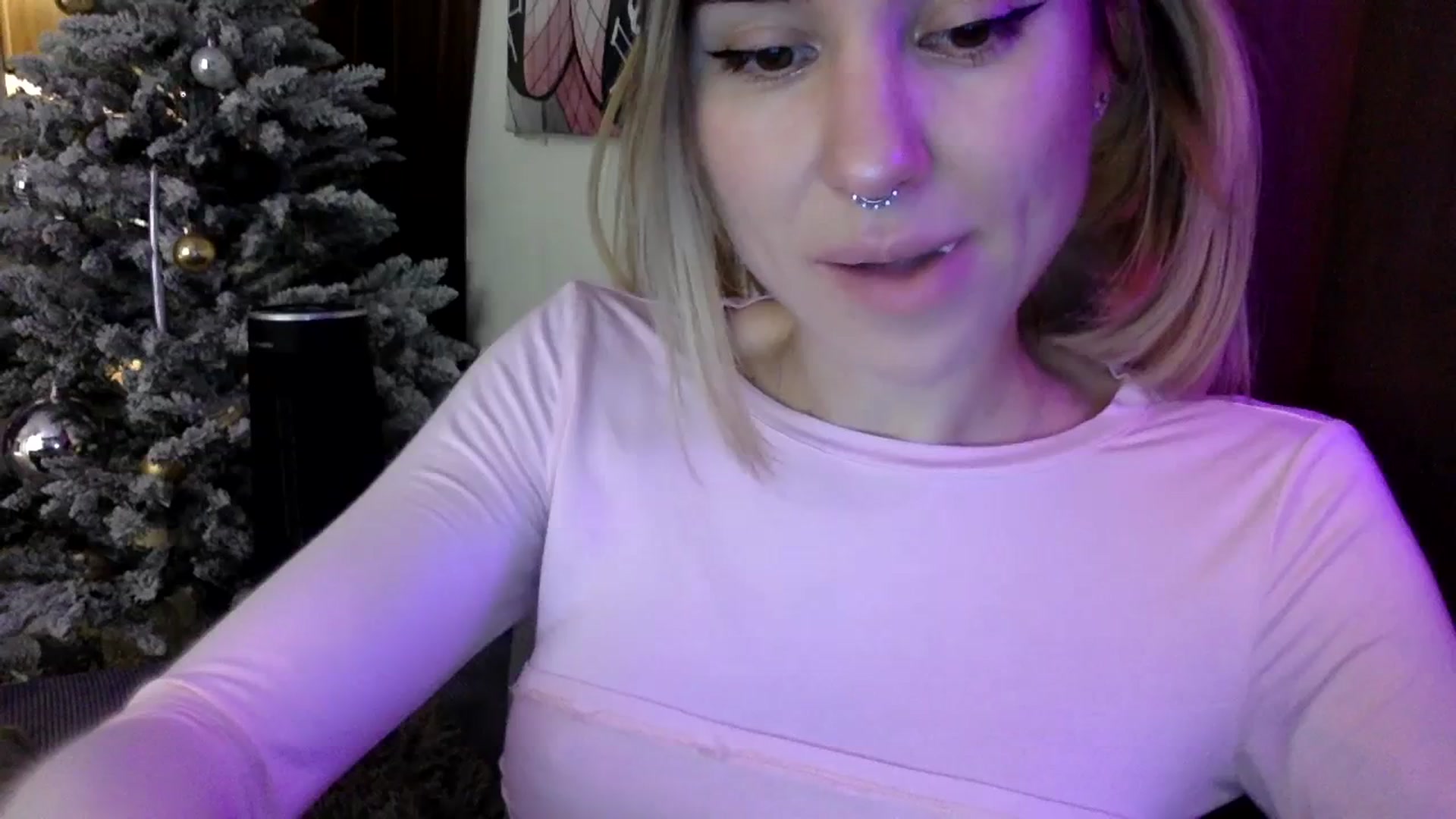 Gallery image thumbnail from EgoisticKitty's myfreecams stream on, 01/03/2024, 14:06 image 2 of 20