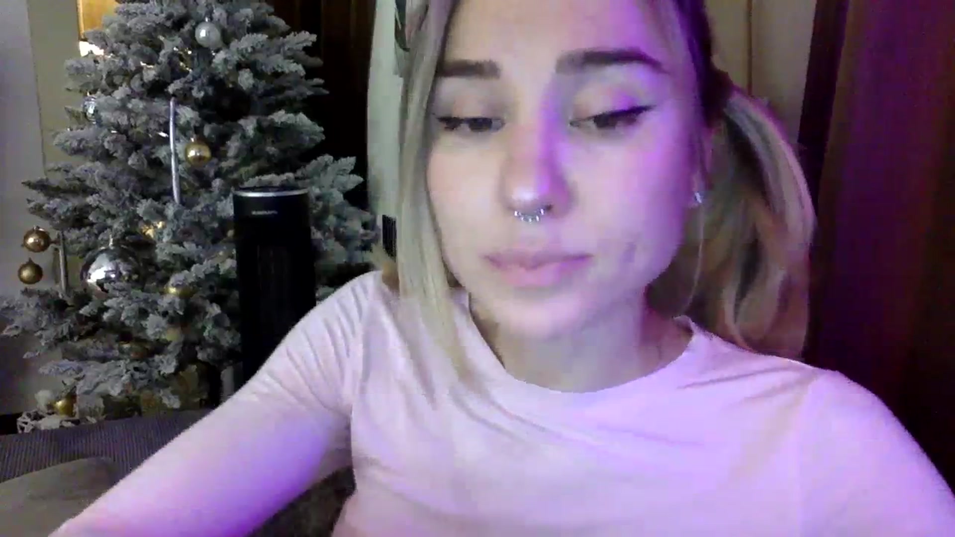 Gallery image thumbnail from EgoisticKitty's myfreecams stream on, 01/03/2024, 14:06 image 17 of 20