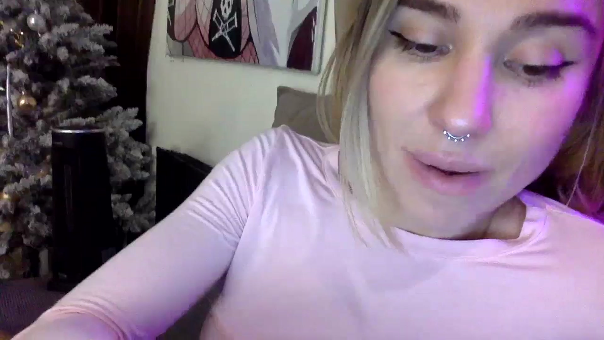 Gallery image thumbnail from EgoisticKitty's myfreecams stream on, 01/03/2024, 14:06 image 13 of 20