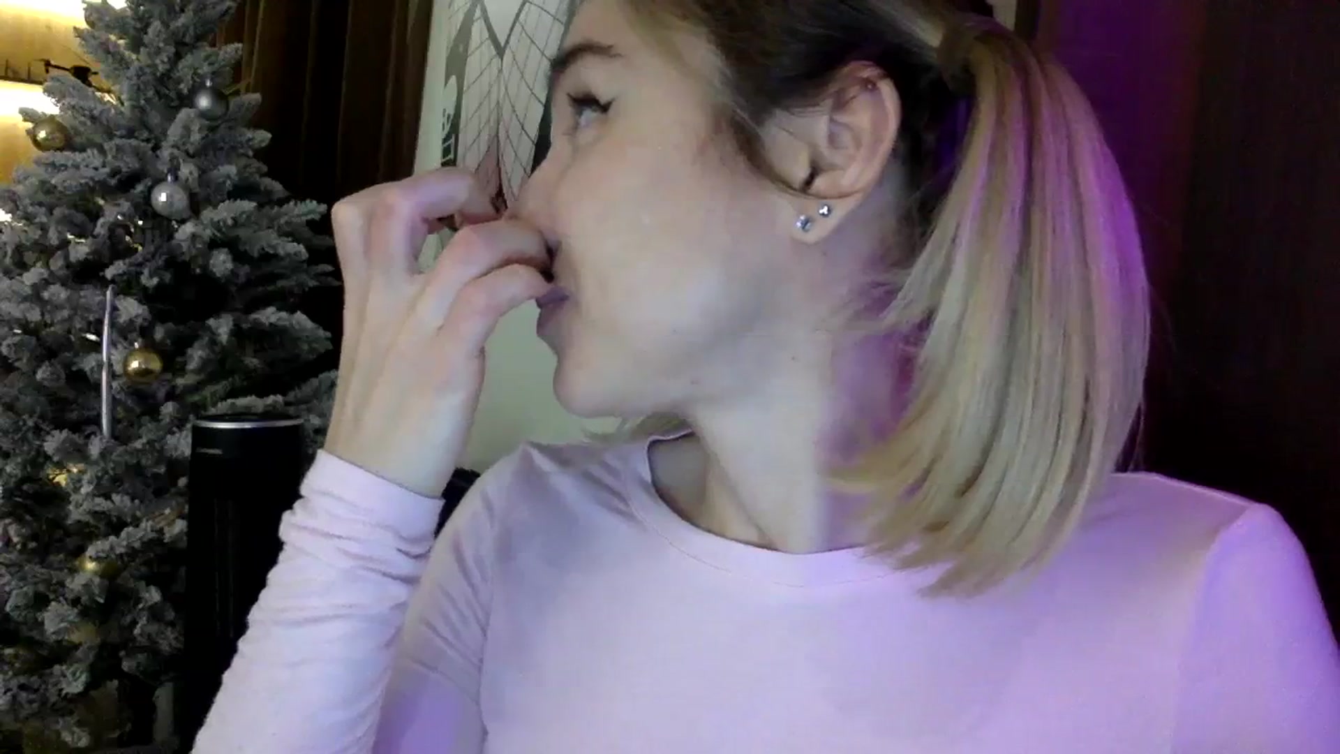 Gallery image thumbnail from EgoisticKitty's myfreecams stream on, 01/03/2024, 14:06 image 8 of 20