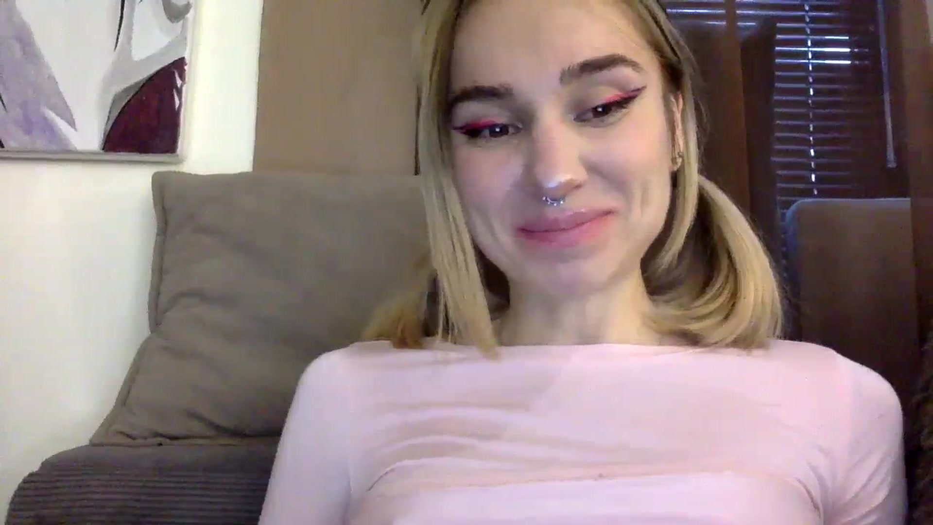 Gallery image thumbnail from EgoisticKitty's myfreecams stream on, 01/04/2024, 12:43 image 8 of 20