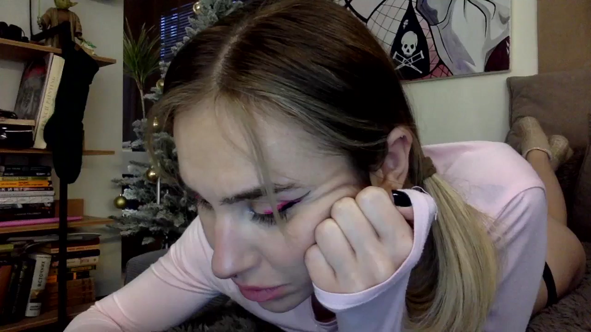 Gallery image thumbnail from EgoisticKitty's myfreecams stream on, 01/04/2024, 12:43 image 17 of 20