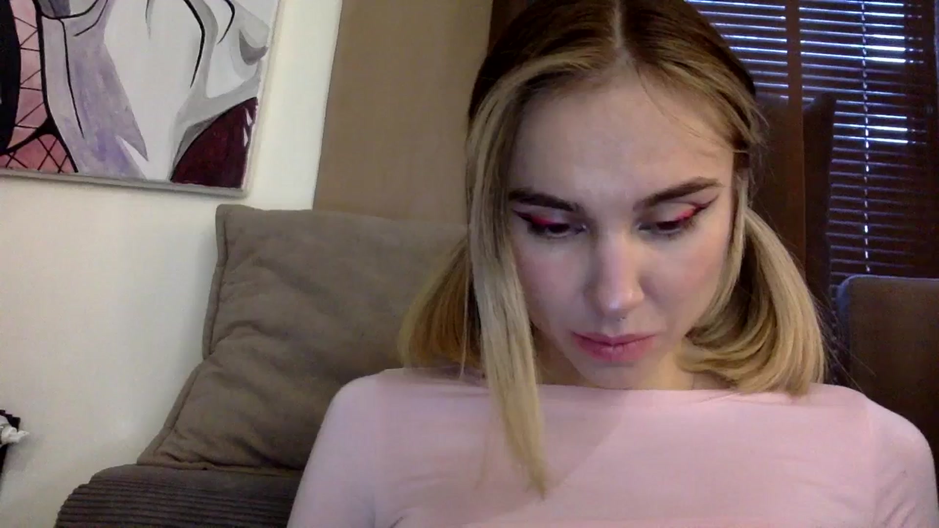 Gallery image thumbnail from EgoisticKitty's myfreecams stream on, 01/04/2024, 12:43 image 7 of 20