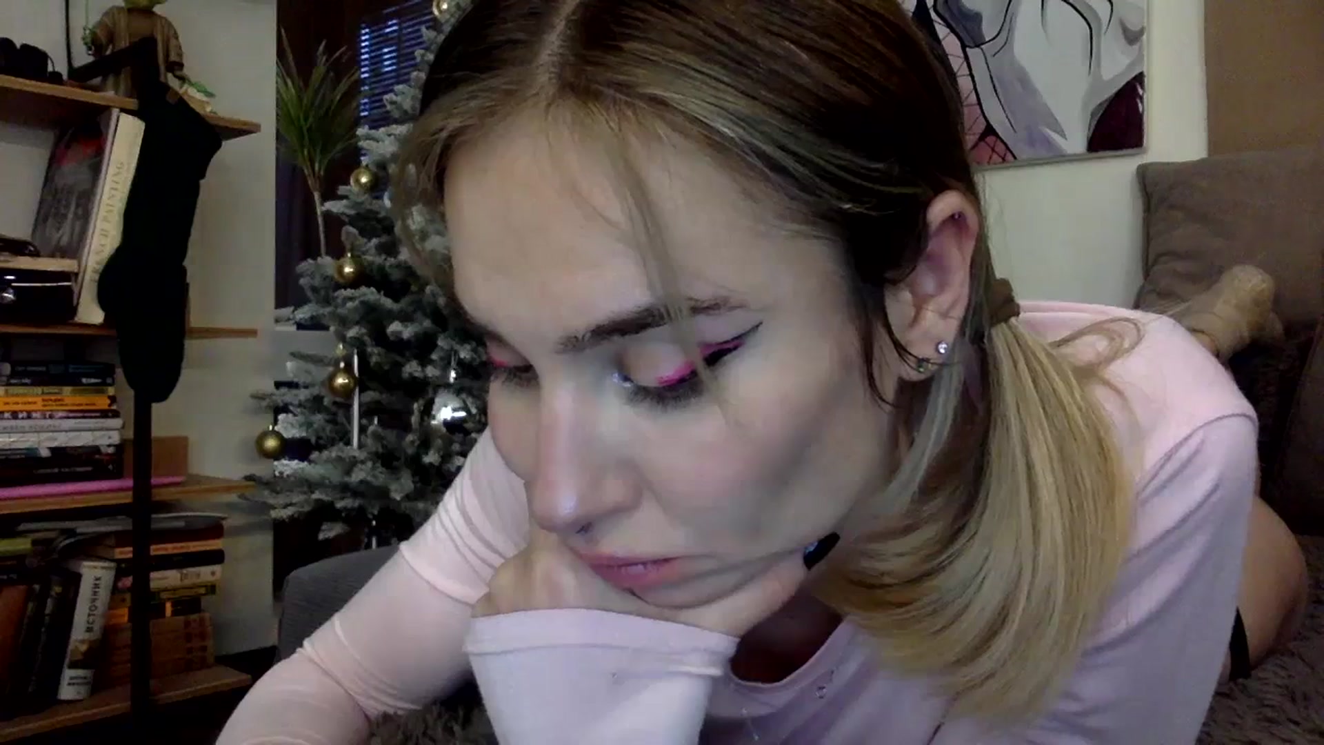 Gallery image thumbnail from EgoisticKitty's myfreecams stream on, 01/04/2024, 12:43 image 15 of 20