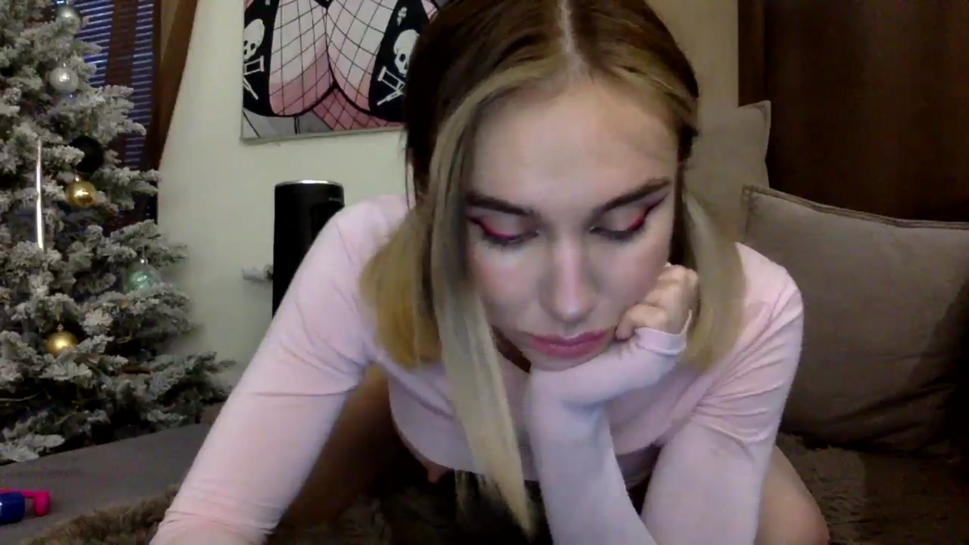 Gallery image thumbnail from EgoisticKitty's myfreecams stream on, 01/04/2024, 12:43 image 10 of 20