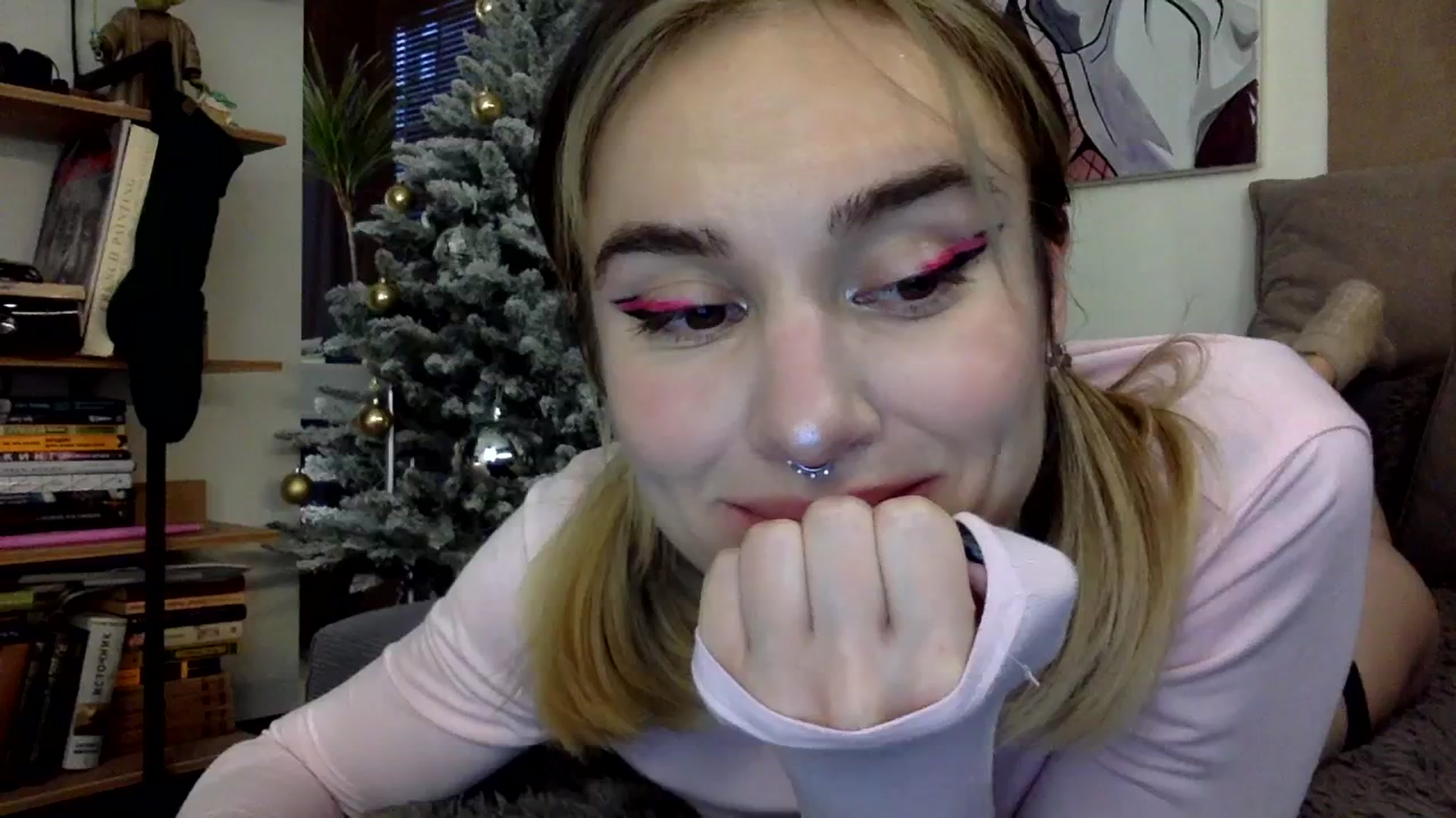 Gallery image thumbnail from EgoisticKitty's myfreecams stream on, 01/04/2024, 12:43 image 14 of 20