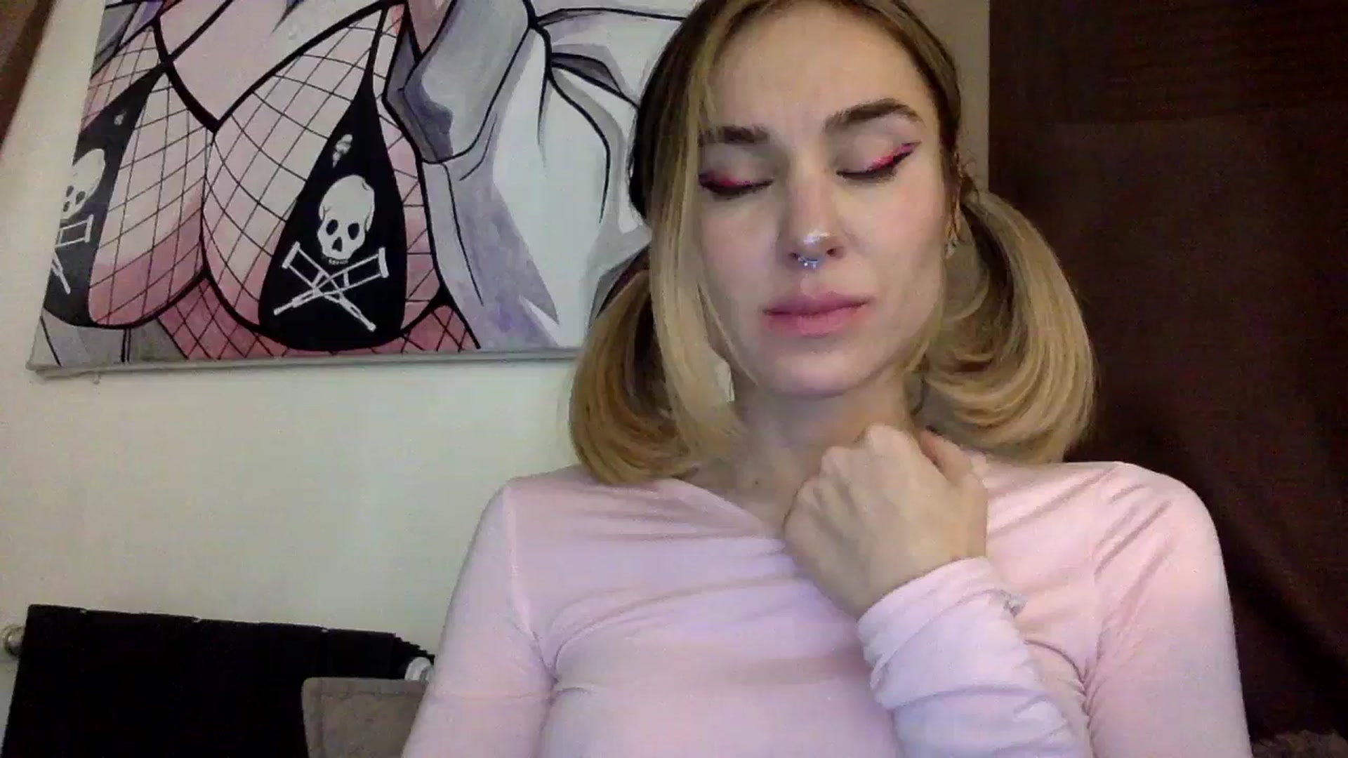 Gallery image thumbnail from EgoisticKitty's myfreecams stream on, 01/04/2024, 15:25 image 9 of 20