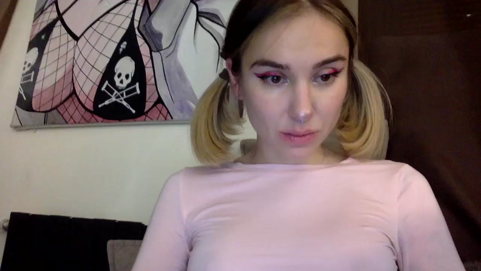 Gallery image thumbnail from EgoisticKitty's myfreecams stream on, 01/04/2024, 15:25 image 13 of 20