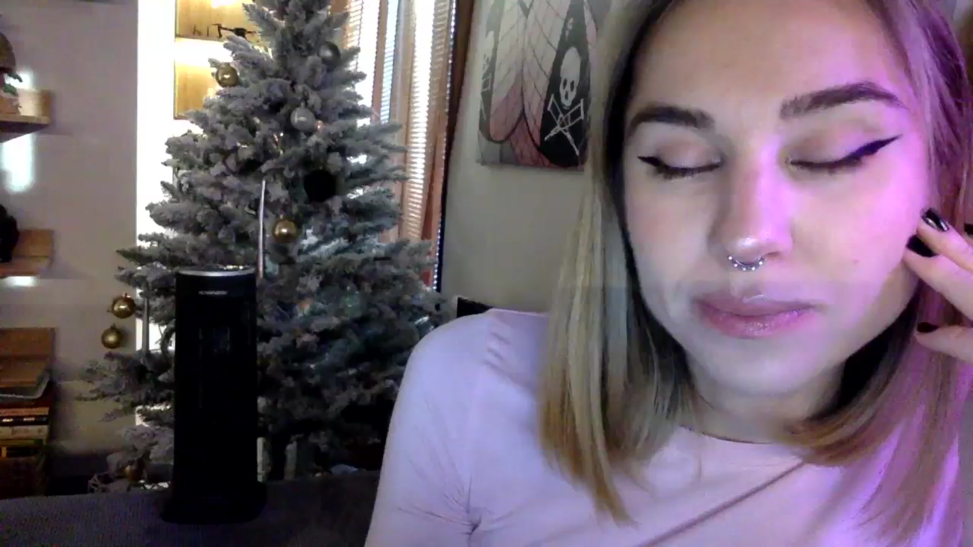 Gallery image thumbnail from EgoisticKitty's myfreecams stream on, 01/05/2024, 09:52 image 7 of 20