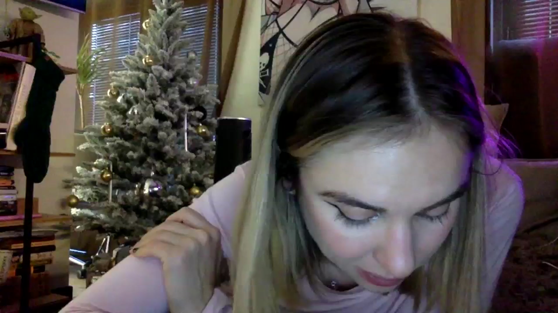 Gallery image thumbnail from EgoisticKitty's myfreecams stream on, 01/05/2024, 11:16 image 14 of 20