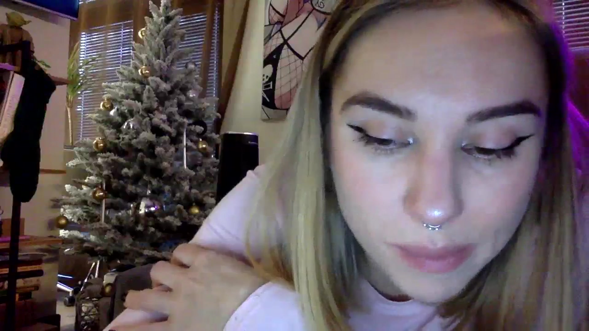 Gallery image thumbnail from EgoisticKitty's myfreecams stream on, 01/05/2024, 11:16 image 10 of 20
