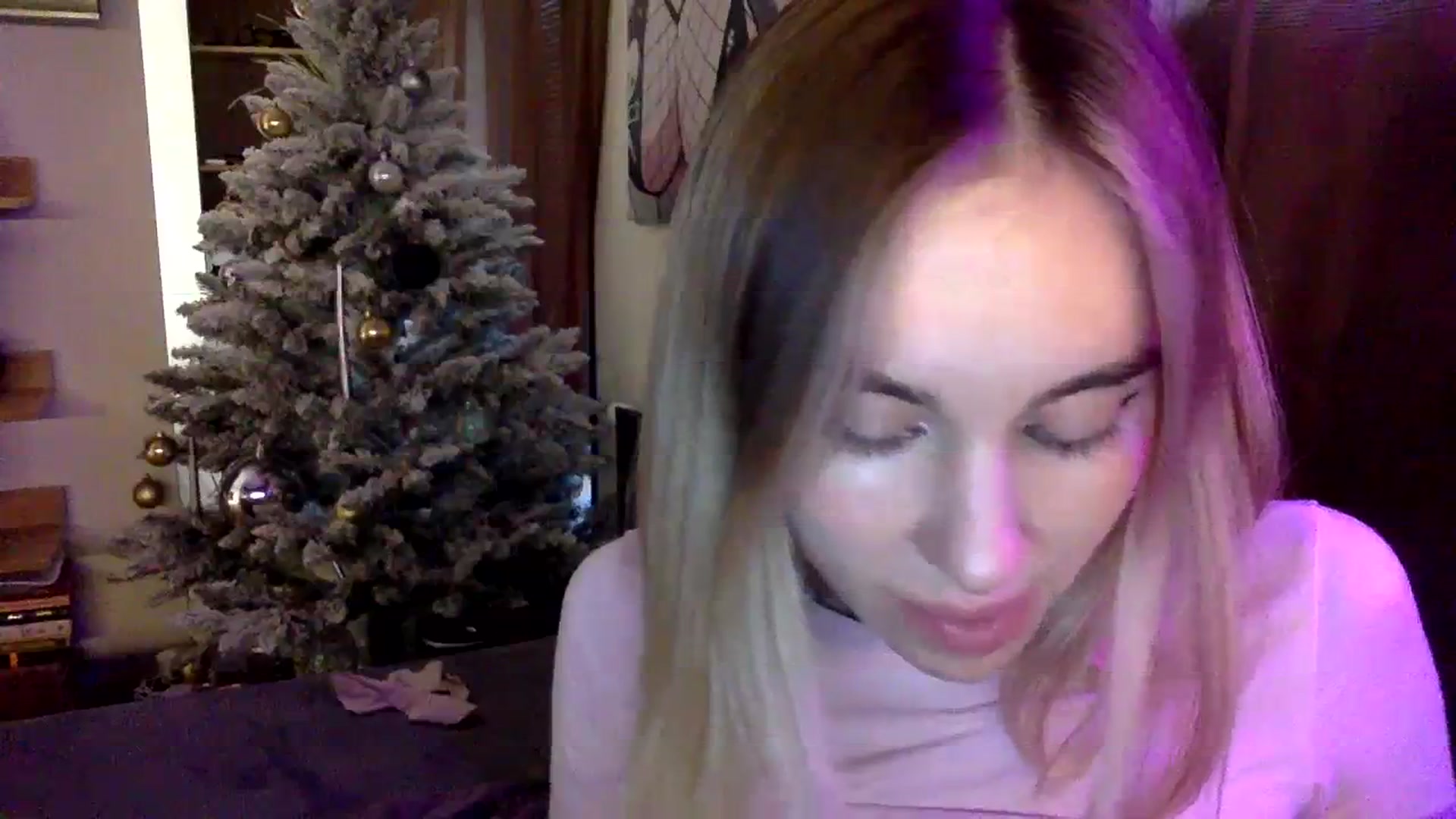 Gallery image thumbnail from EgoisticKitty's myfreecams stream on, 01/06/2024, 09:38 image 15 of 20