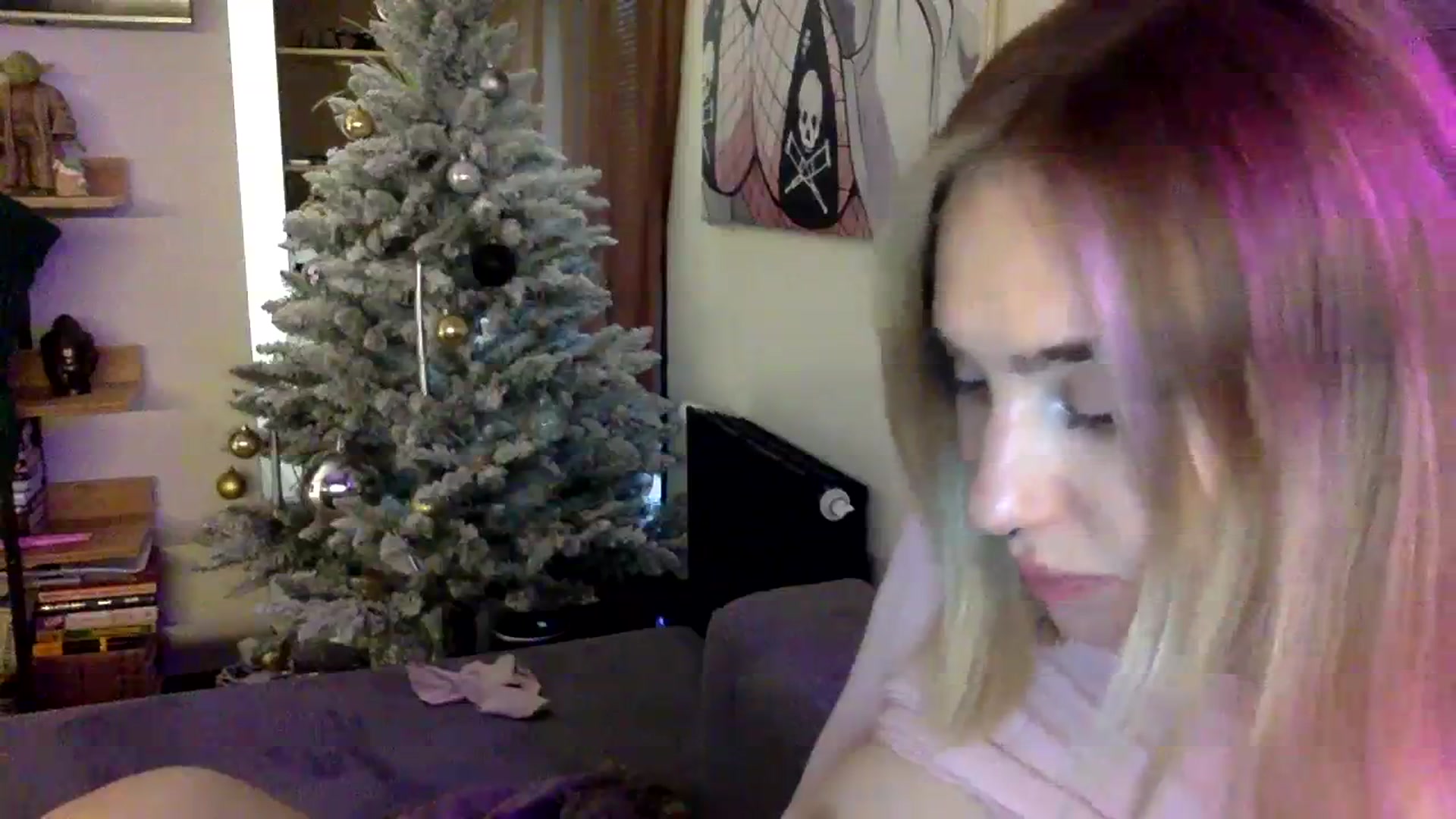 Gallery image thumbnail from EgoisticKitty's myfreecams stream on, 01/06/2024, 09:38 image 6 of 20