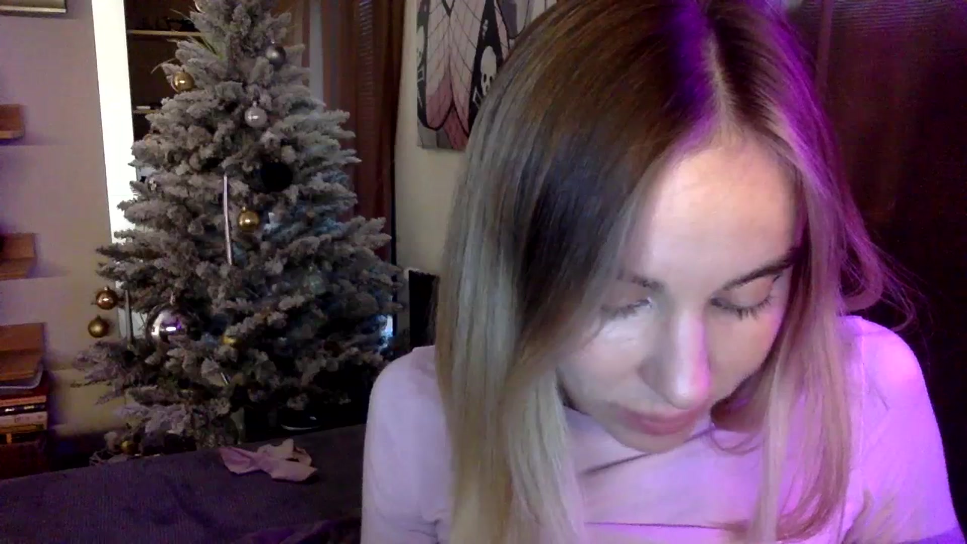 Gallery image thumbnail from EgoisticKitty's myfreecams stream on, 01/06/2024, 09:38 image 14 of 20