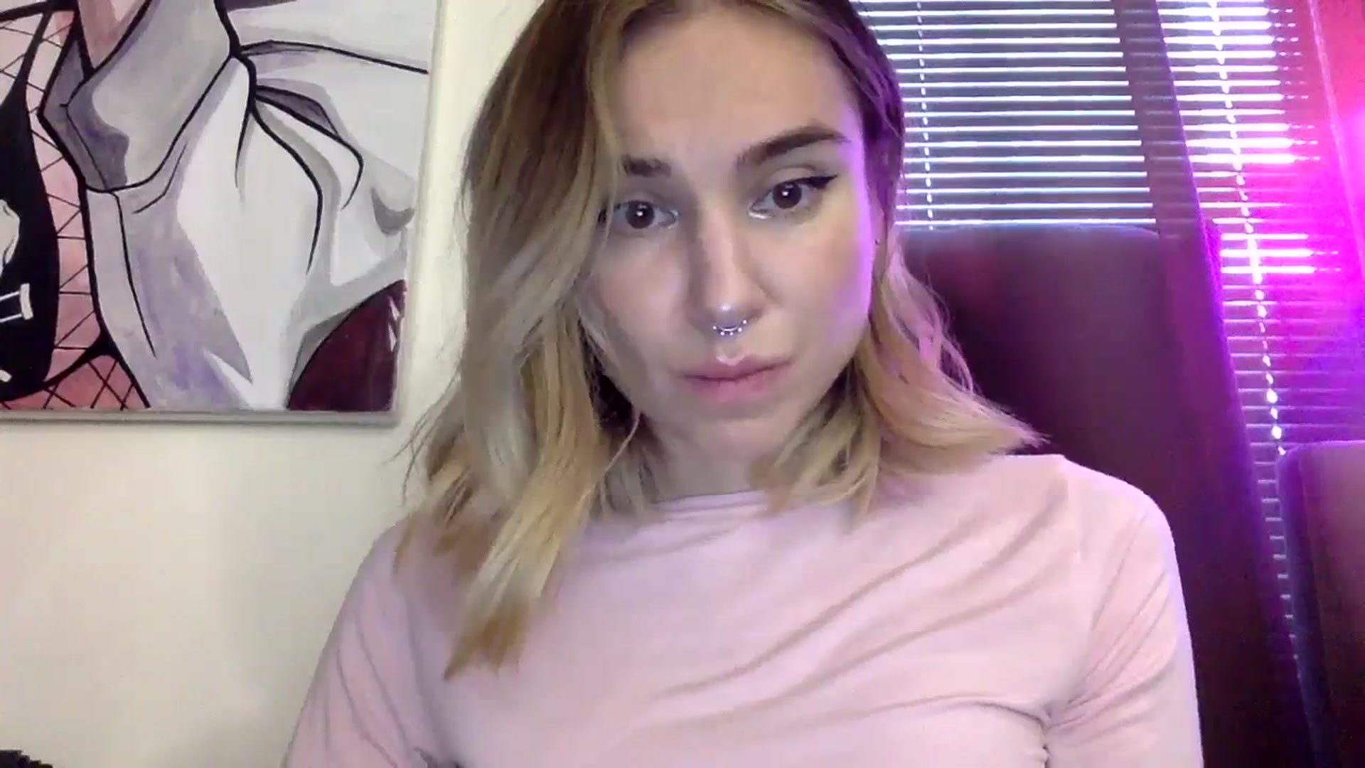 Gallery image thumbnail from EgoisticKitty's myfreecams stream on, 01/08/2024, 09:16 image 17 of 20