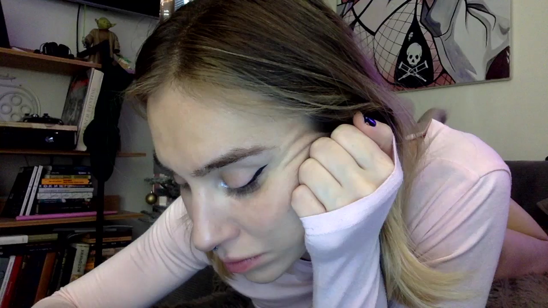 Gallery image thumbnail from EgoisticKitty's myfreecams stream on, 01/08/2024, 09:16 image 4 of 20
