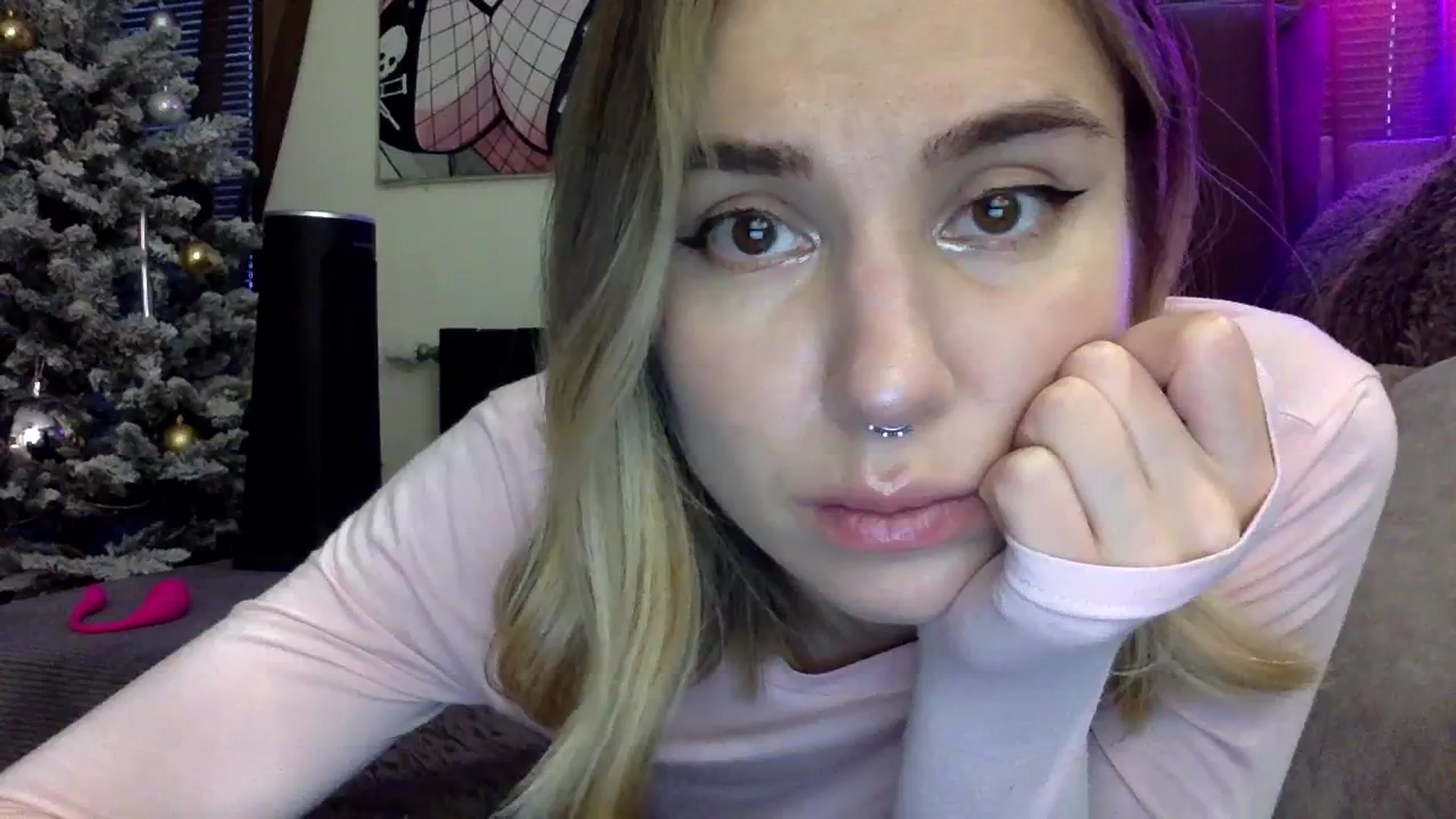 Gallery image thumbnail from EgoisticKitty's myfreecams stream on, 01/08/2024, 11:50 image 5 of 20