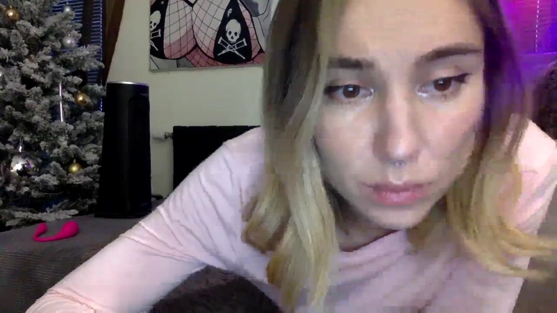Gallery image thumbnail from EgoisticKitty's myfreecams stream on, 01/08/2024, 11:50 image 16 of 20