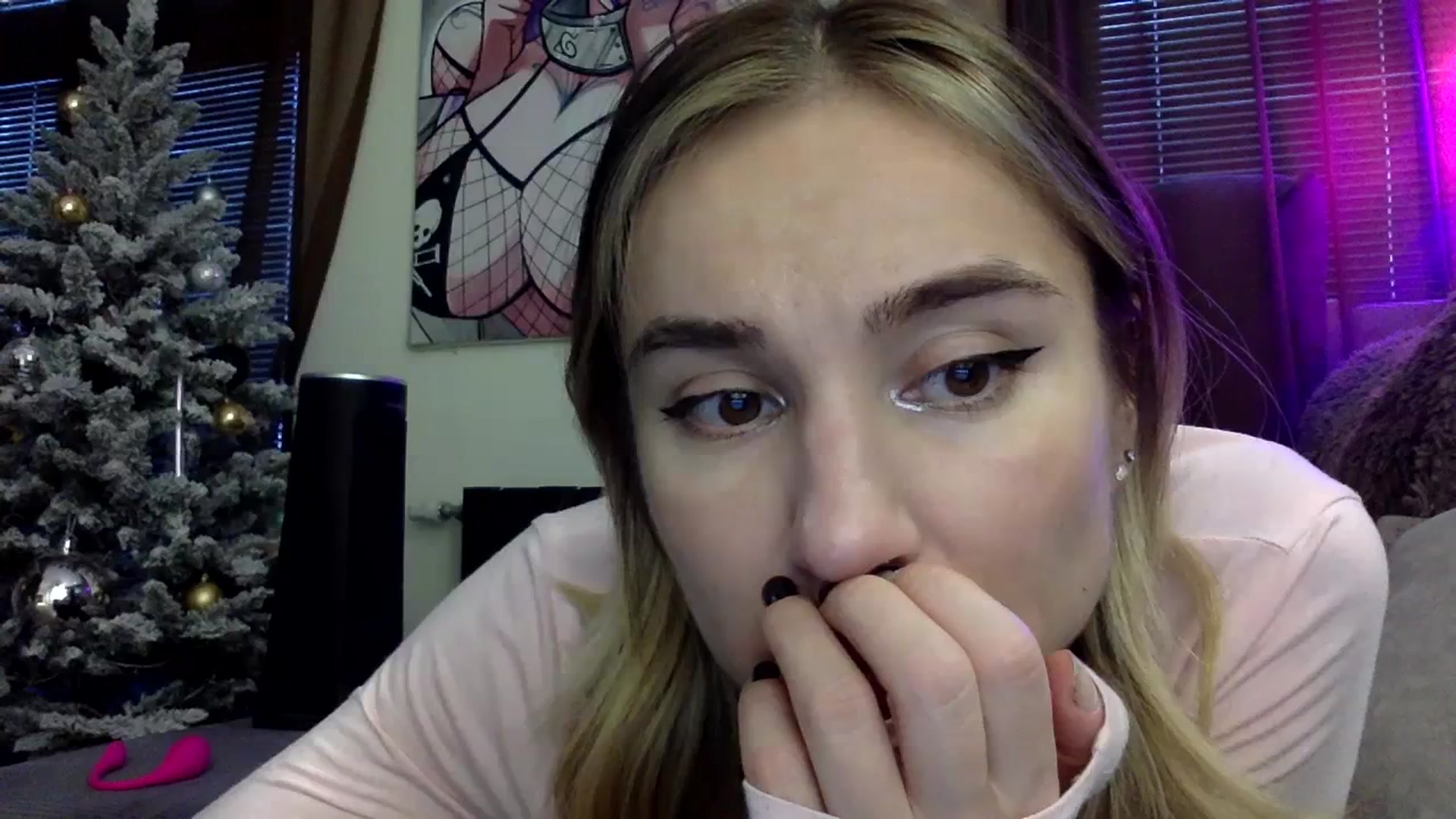 Gallery image thumbnail from EgoisticKitty's myfreecams stream on, 01/08/2024, 11:50 image 1 of 20