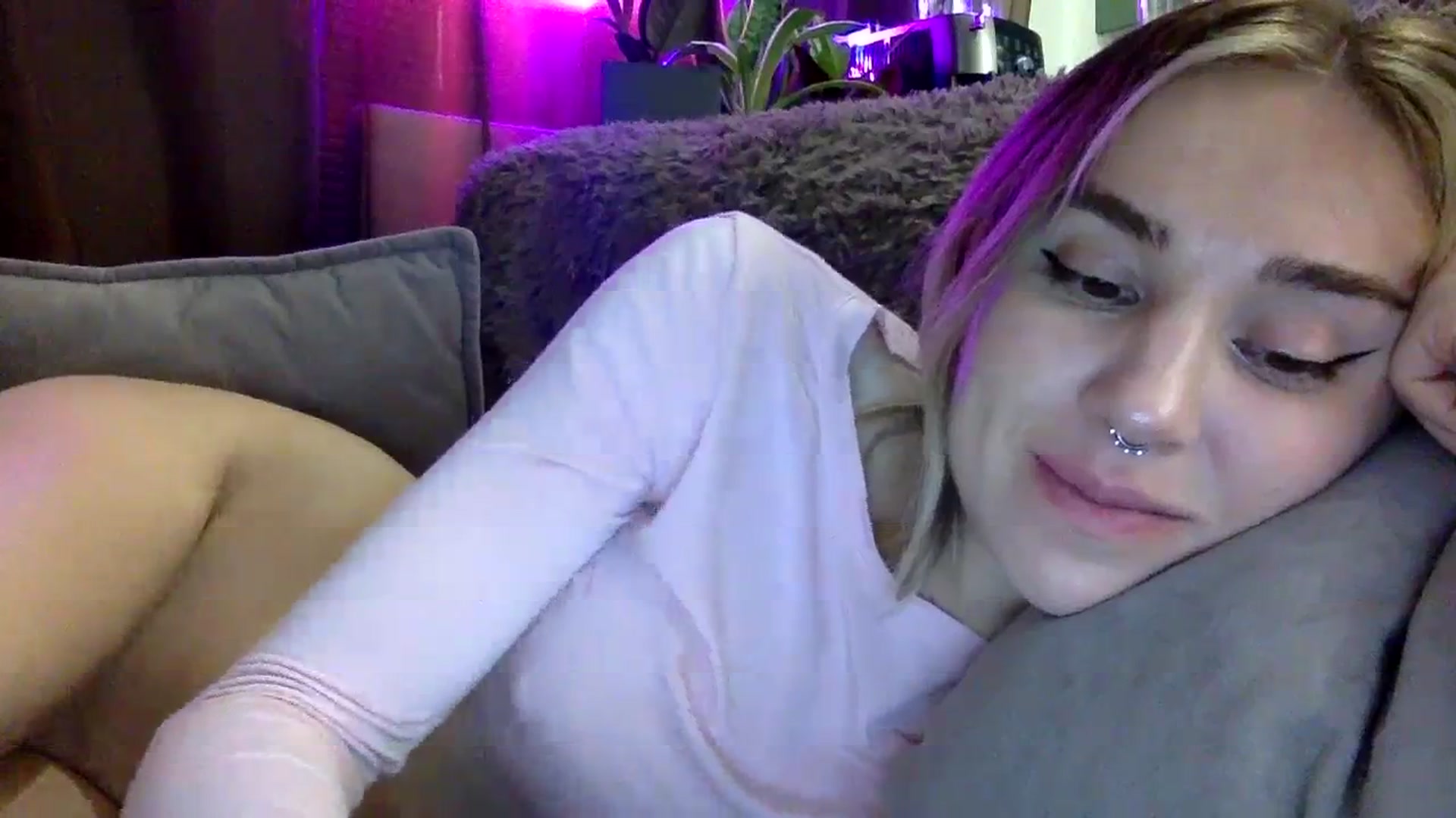 Gallery image thumbnail from EgoisticKitty's myfreecams stream on, 01/08/2024, 14:27 image 18 of 20