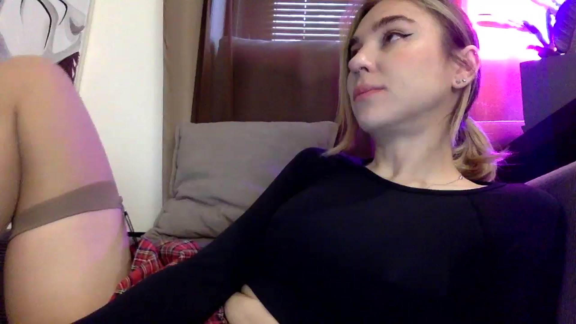 Gallery image thumbnail from EgoisticKitty's myfreecams stream on, 01/09/2024, 08:32 image 8 of 20