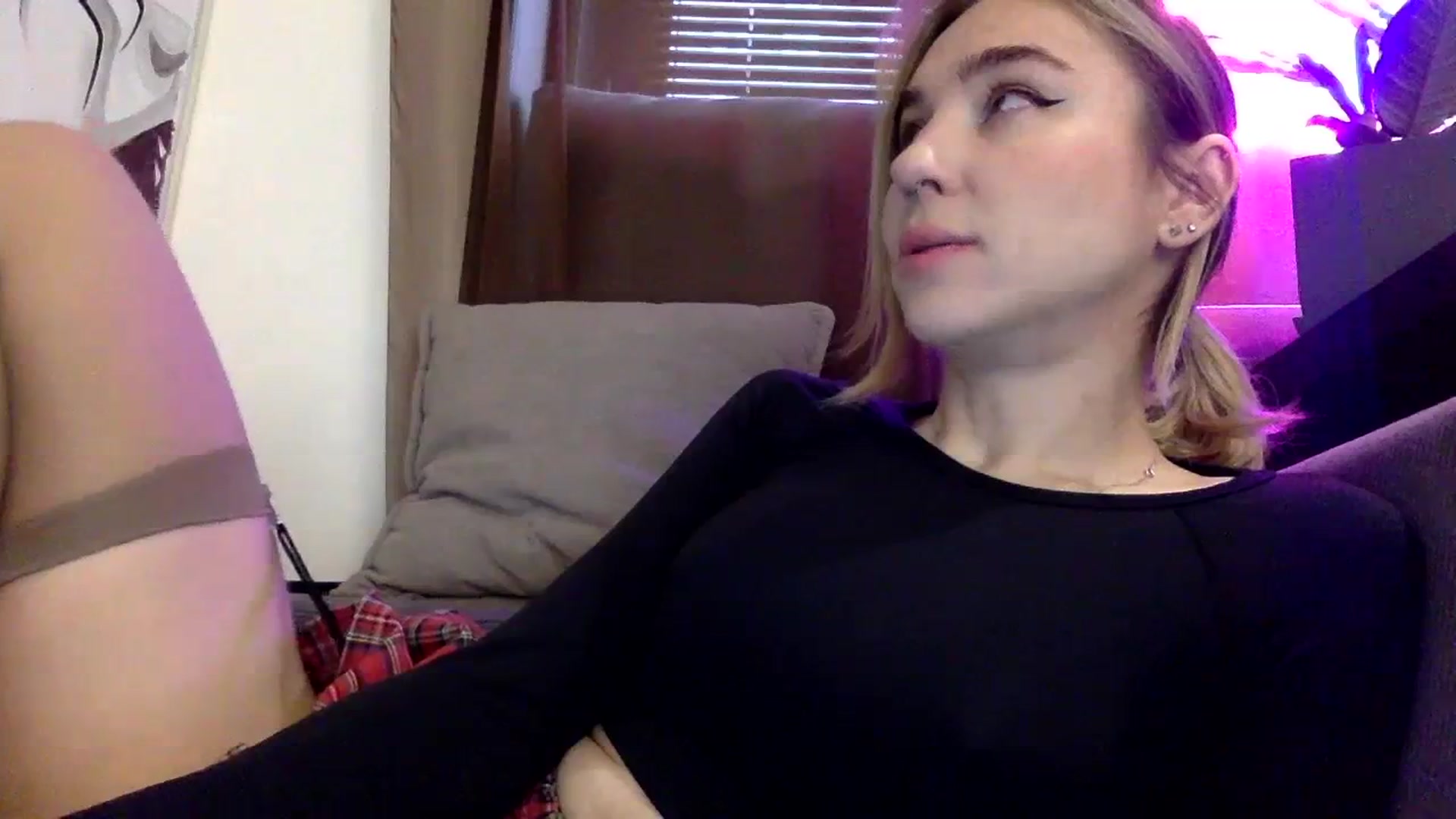 Gallery image thumbnail from EgoisticKitty's myfreecams stream on, 01/09/2024, 08:32 image 9 of 20