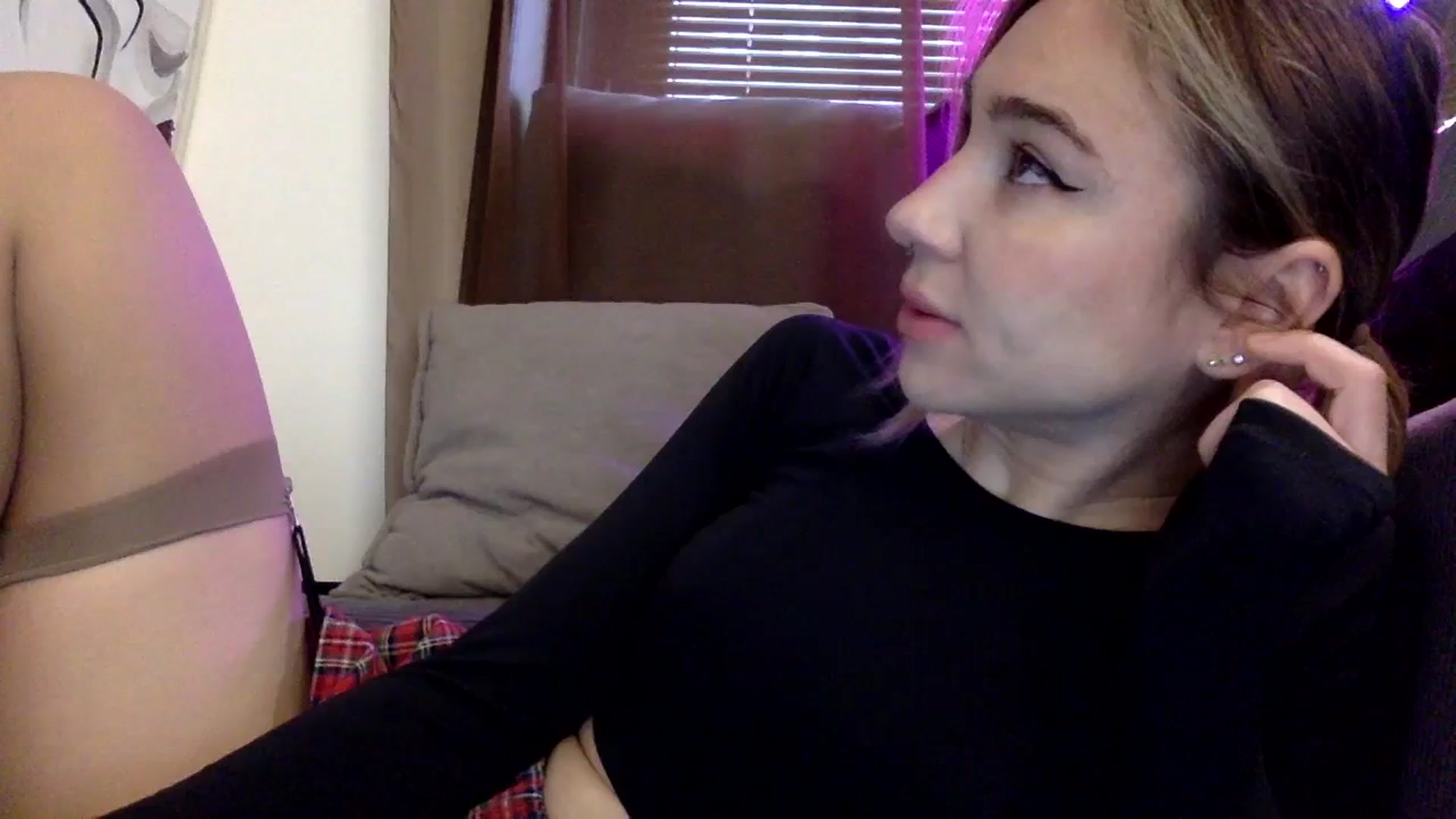 Gallery image thumbnail from EgoisticKitty's myfreecams stream on, 01/09/2024, 08:32 image 10 of 20
