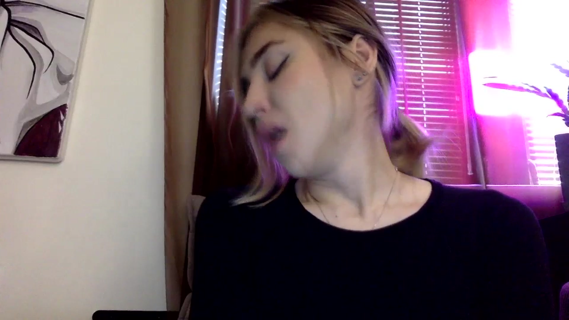 Gallery image thumbnail from EgoisticKitty's myfreecams stream on, 01/09/2024, 09:55 image 10 of 20