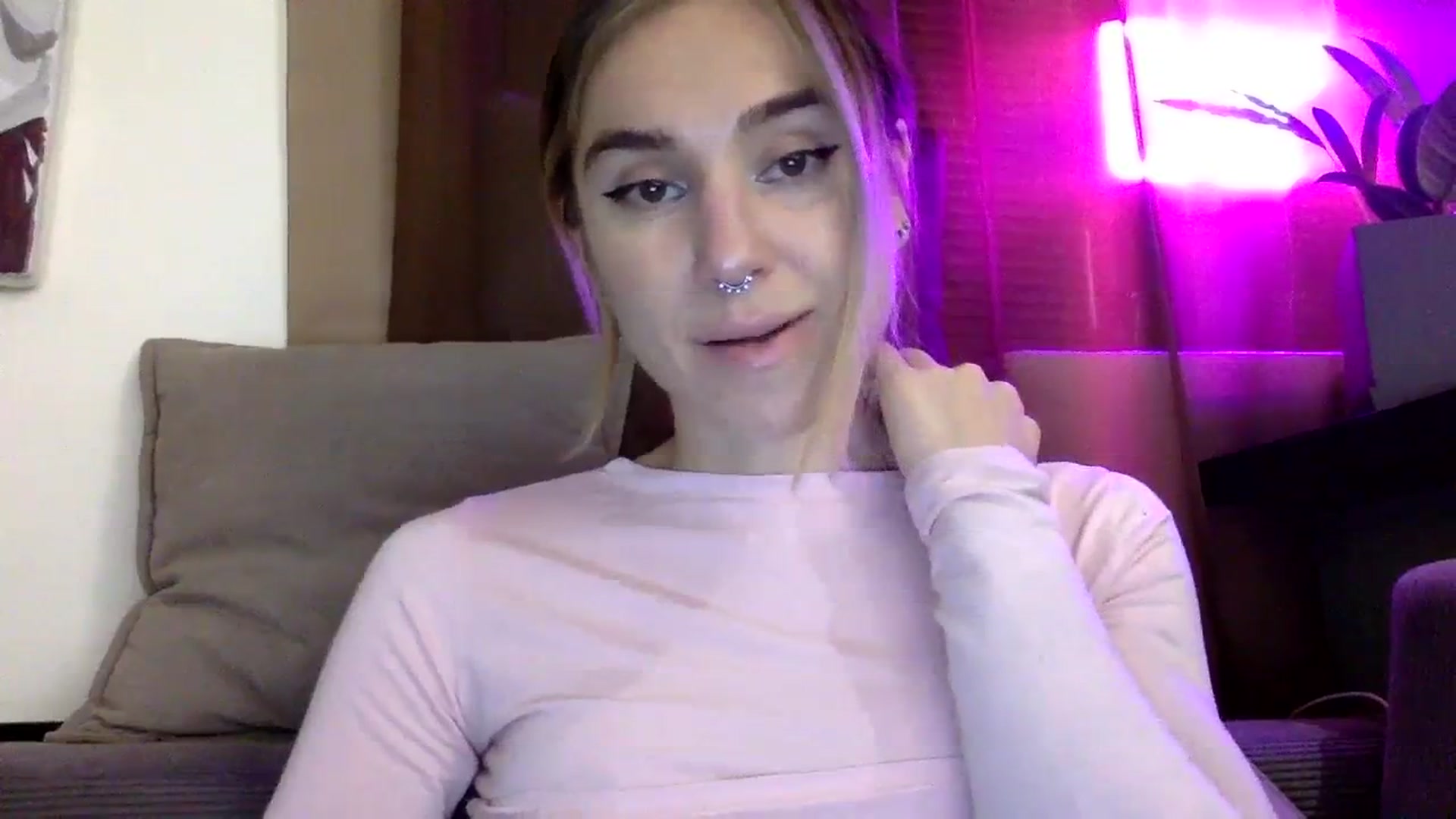 Gallery image thumbnail from EgoisticKitty's myfreecams stream on, 01/09/2024, 14:52 image 10 of 20
