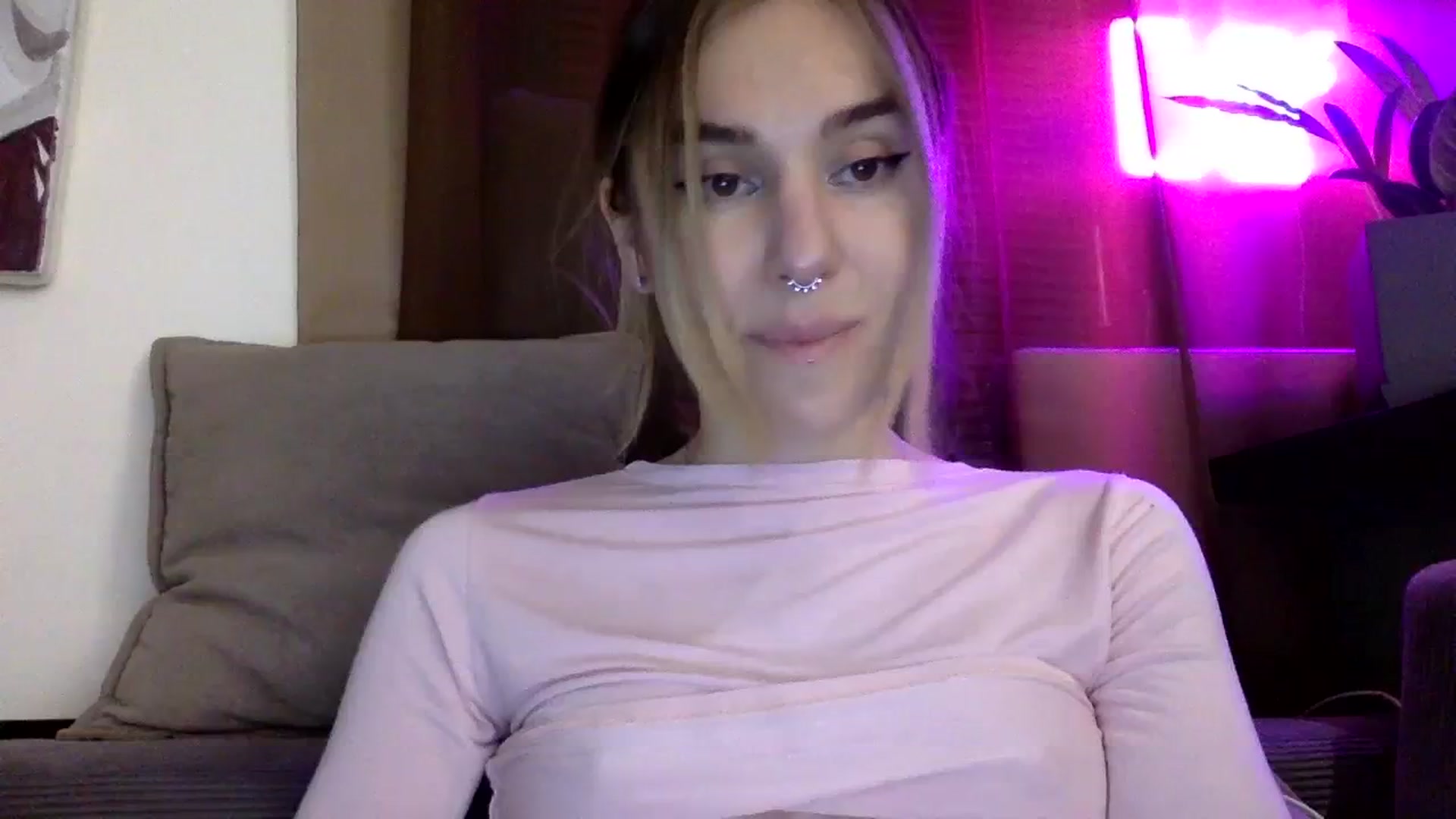Gallery image thumbnail from EgoisticKitty's myfreecams stream on, 01/09/2024, 14:52 image 12 of 20