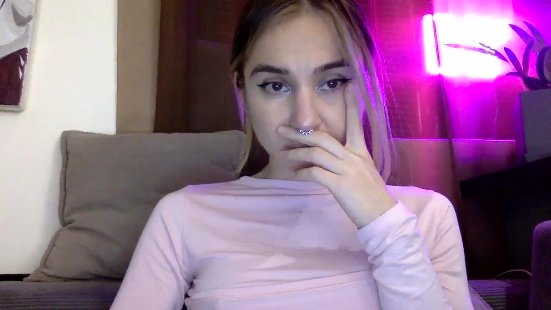 Gallery image thumbnail from EgoisticKitty's myfreecams stream on, 01/09/2024, 14:52 image 8 of 20