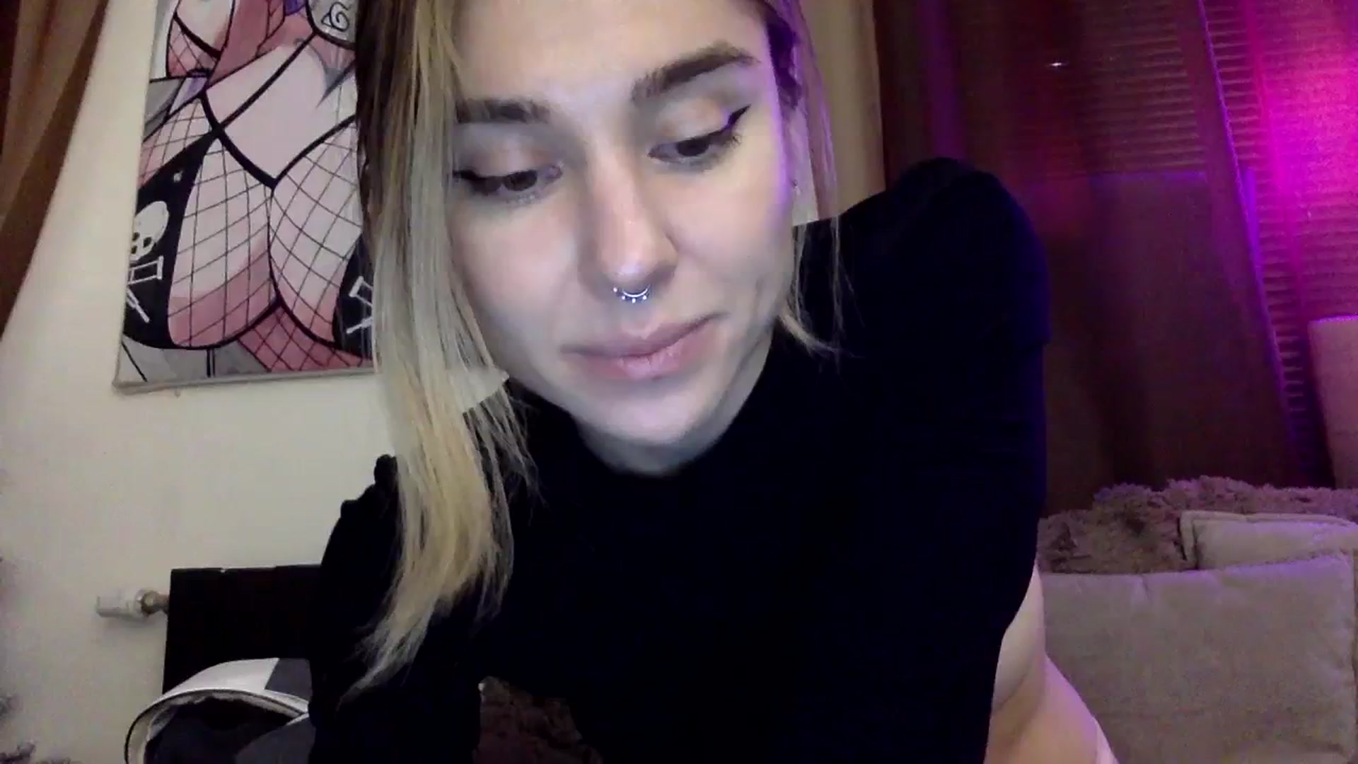 Gallery image thumbnail from EgoisticKitty's myfreecams stream on, 01/09/2024, 17:42 image 17 of 20