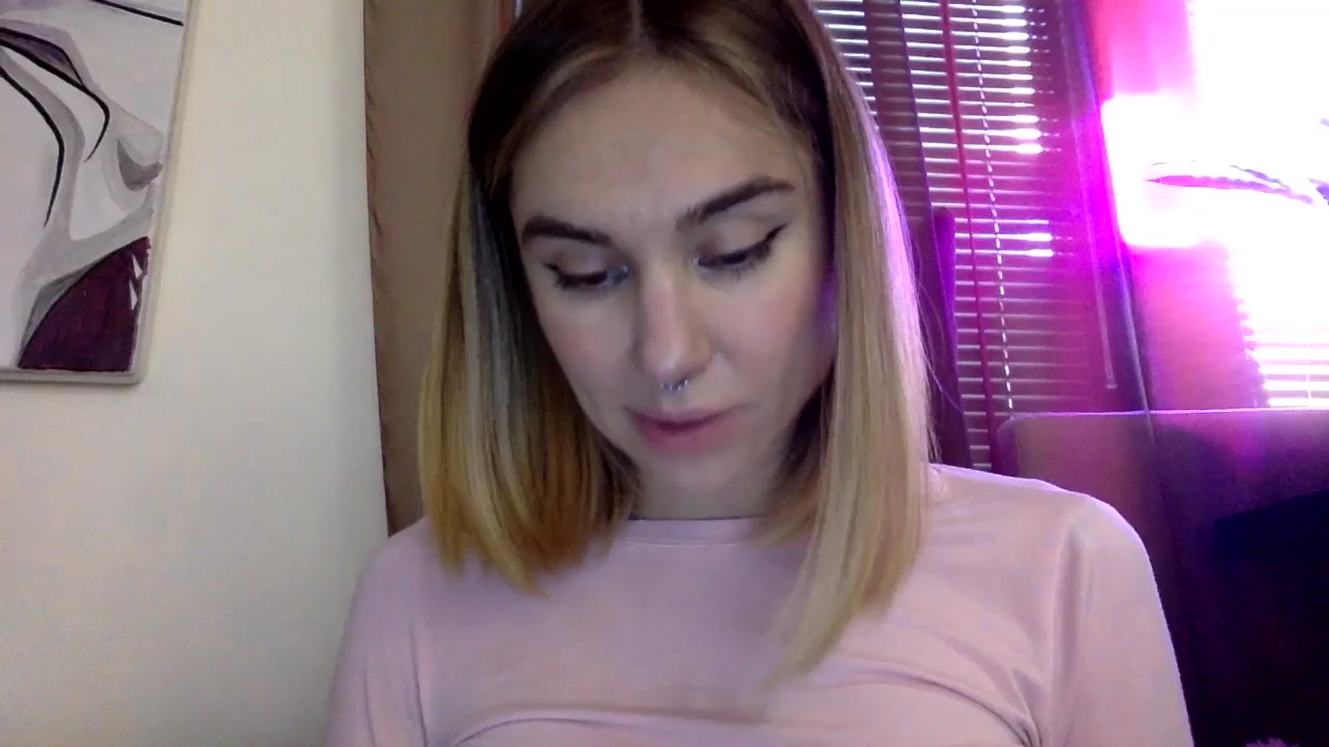 Gallery image thumbnail from EgoisticKitty's myfreecams stream on, 01/10/2024, 08:46 image 6 of 20