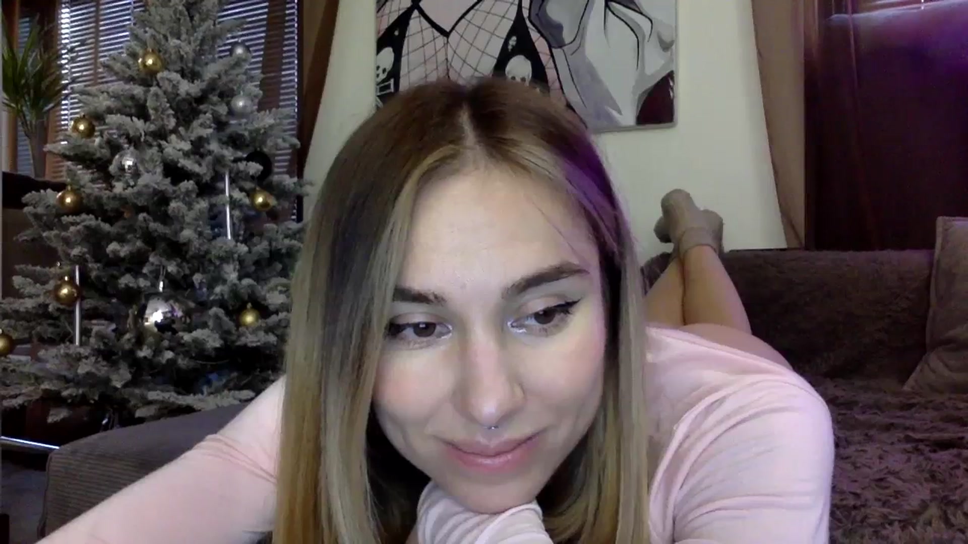 Gallery image thumbnail from EgoisticKitty's myfreecams stream on, 01/10/2024, 09:26 image 8 of 20