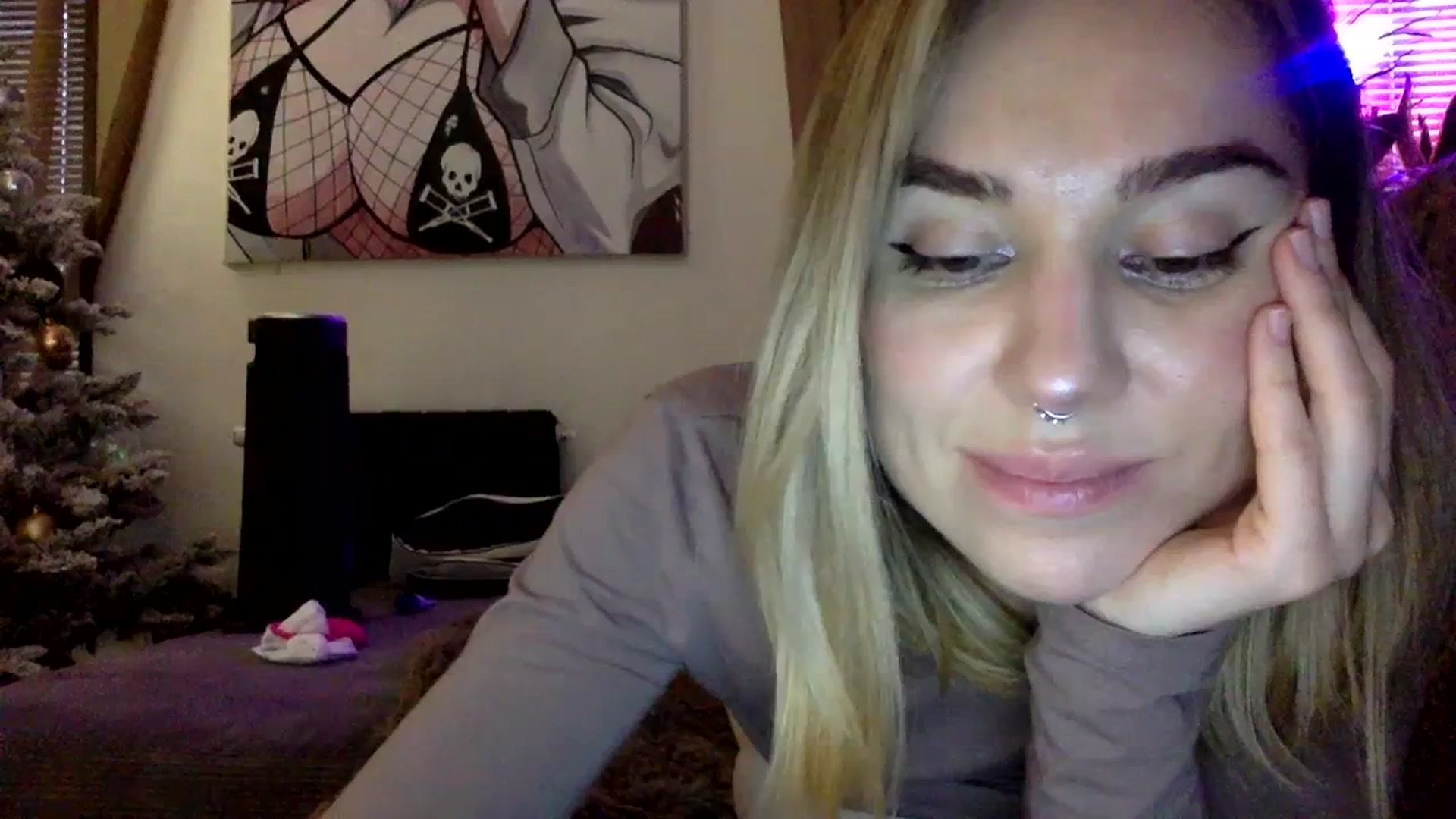 Gallery image thumbnail from EgoisticKitty's myfreecams stream on, 01/11/2024, 08:40 image 16 of 20