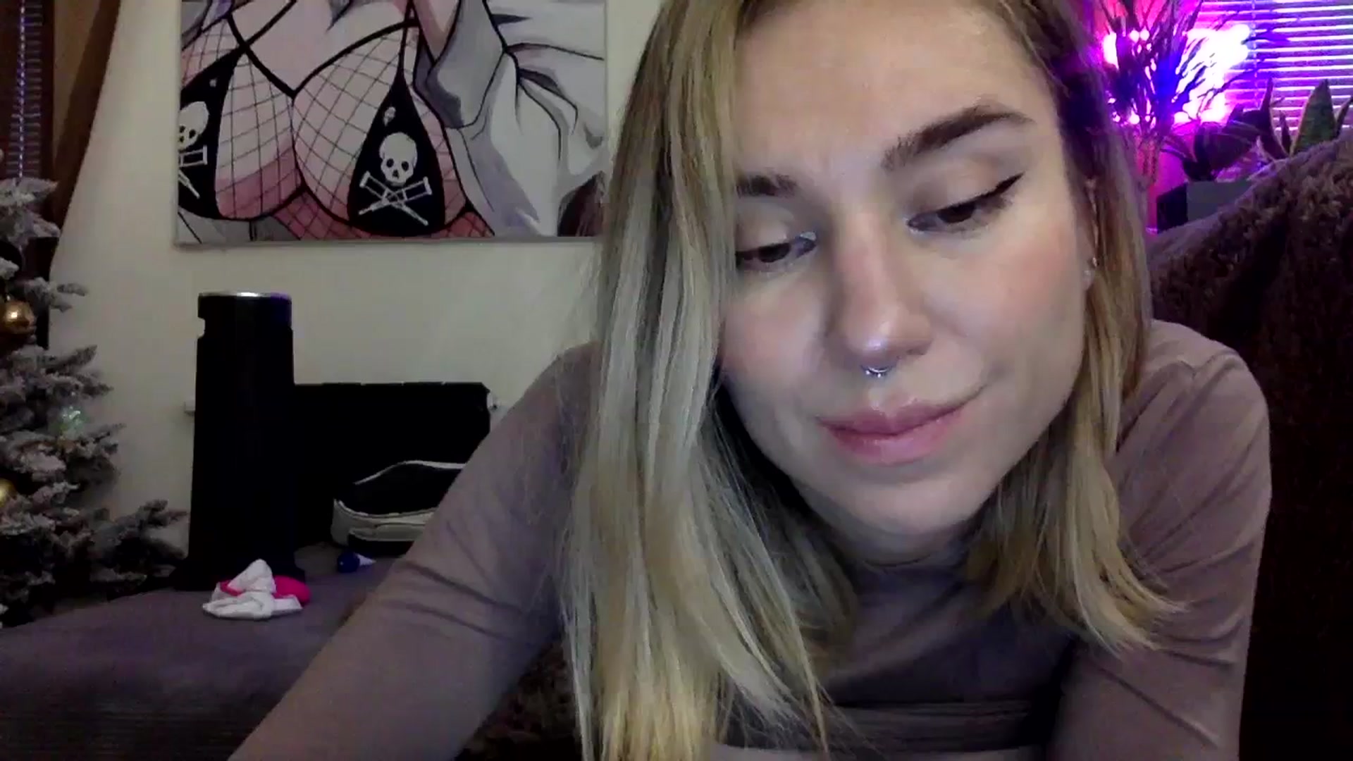 Gallery image thumbnail from EgoisticKitty's myfreecams stream on, 01/11/2024, 08:40 image 14 of 20