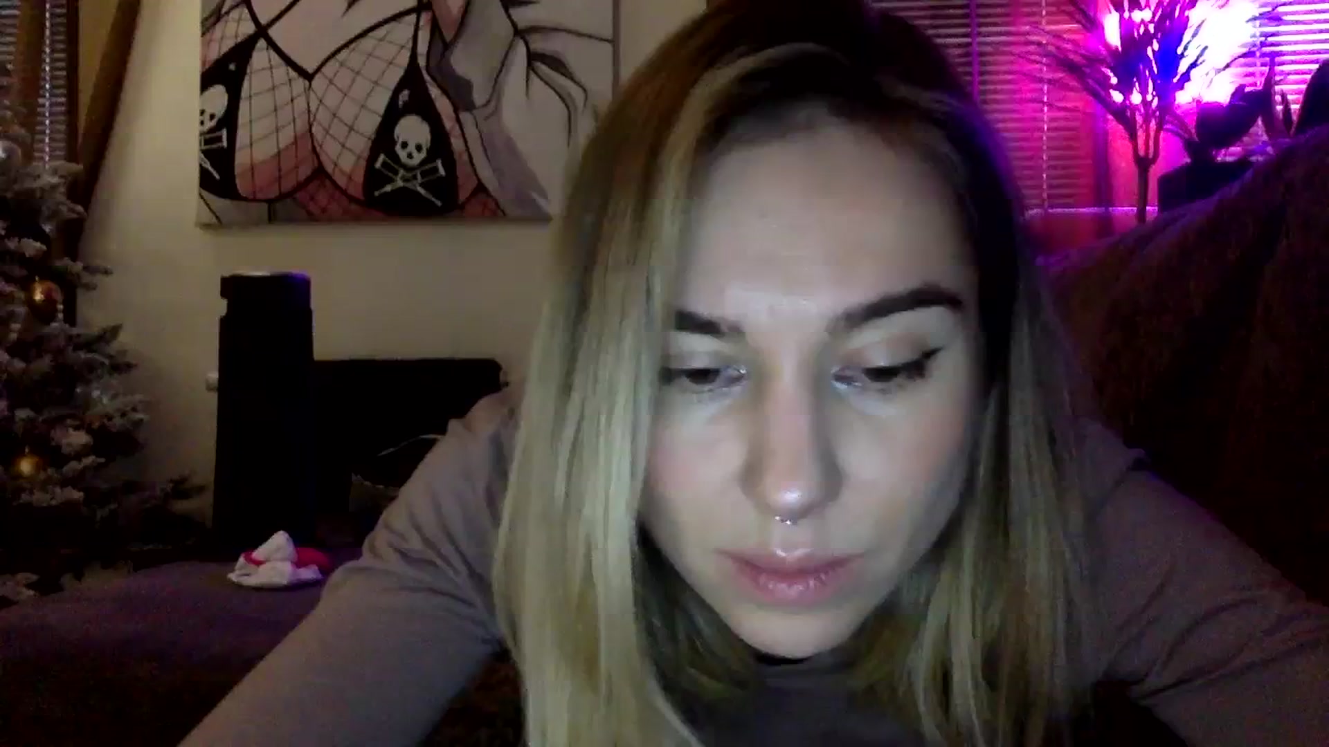 Gallery image thumbnail from EgoisticKitty's myfreecams stream on, 01/11/2024, 08:40 image 17 of 20