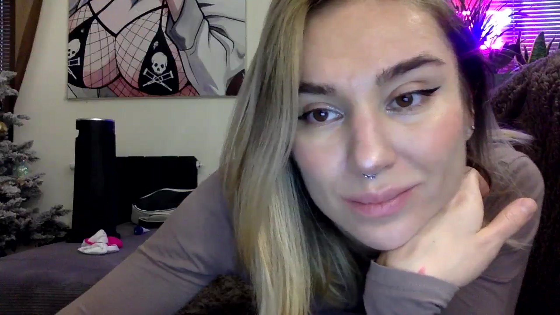 Gallery image thumbnail from EgoisticKitty's myfreecams stream on, 01/11/2024, 08:40 image 10 of 20