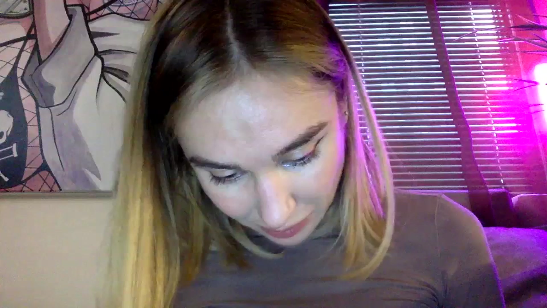 Gallery image thumbnail from EgoisticKitty's myfreecams stream on, 01/11/2024, 11:55 image 19 of 20