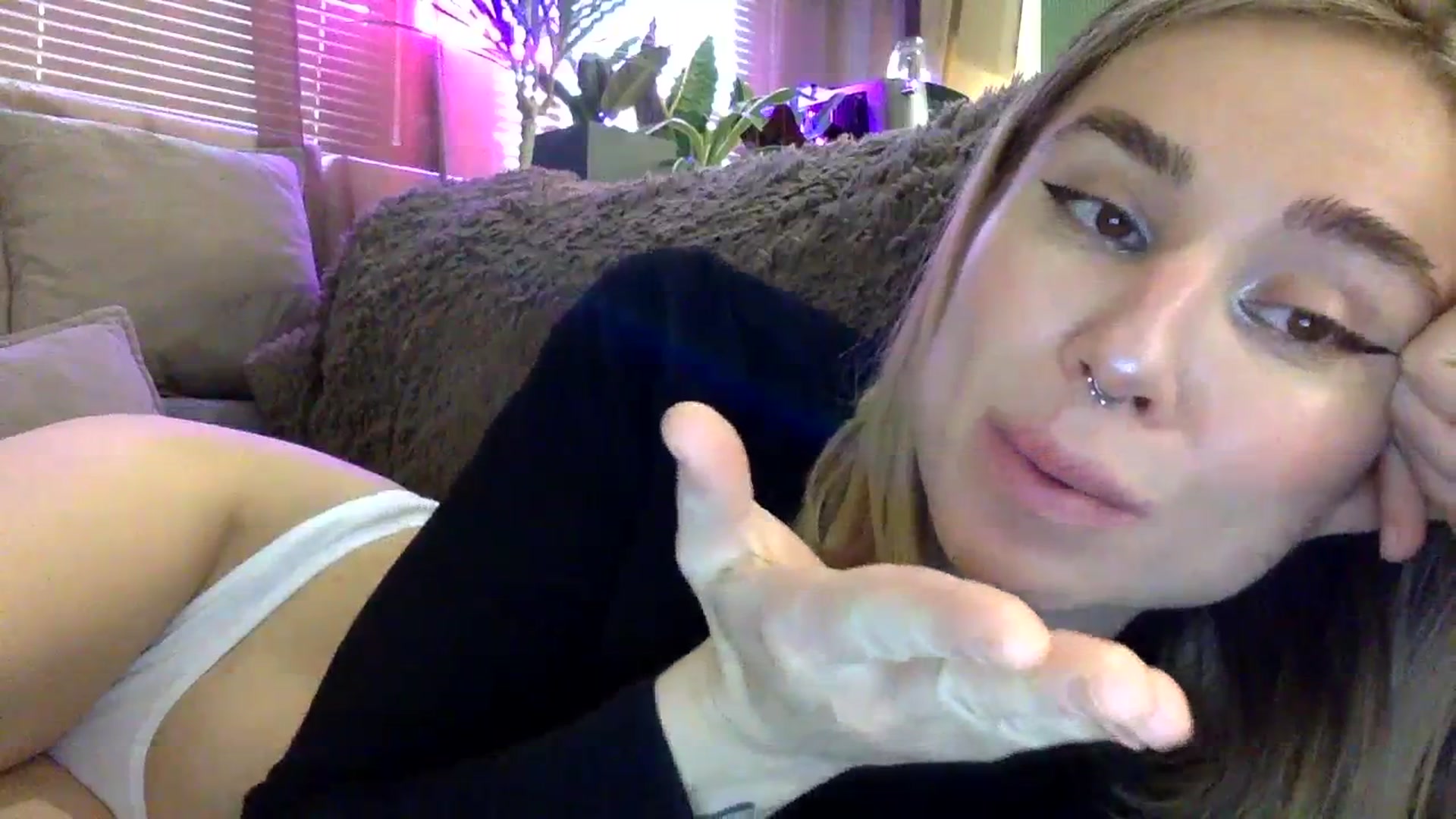 Gallery image thumbnail from EgoisticKitty's myfreecams stream on, 01/12/2024, 10:21 image 5 of 20