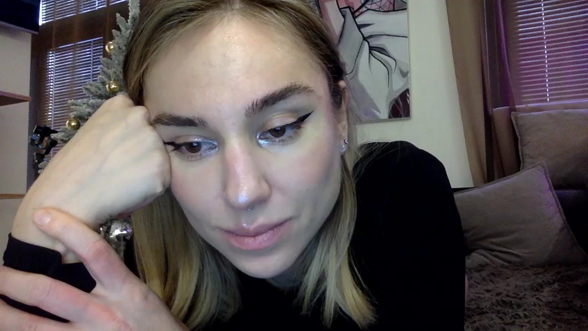 Gallery image thumbnail from EgoisticKitty's myfreecams stream on, 01/12/2024, 10:21 image 6 of 20