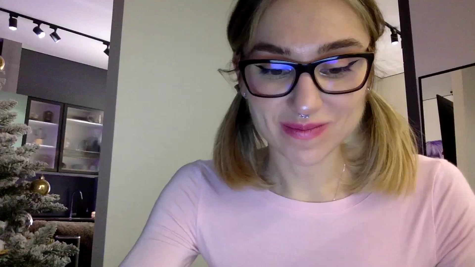 Gallery image thumbnail from EgoisticKitty's myfreecams stream on, 01/15/2024, 11:23 image 19 of 20