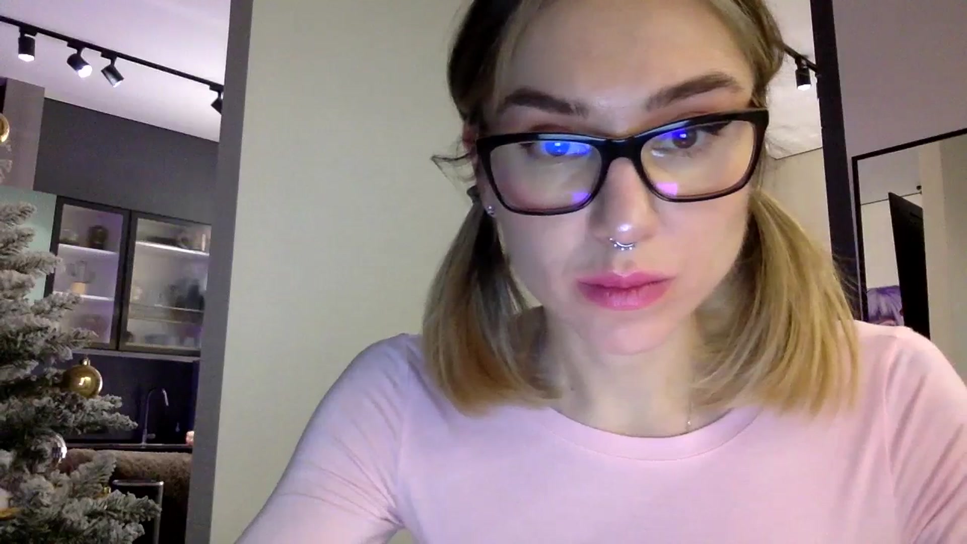 Gallery image thumbnail from EgoisticKitty's myfreecams stream on, 01/15/2024, 11:23 image 18 of 20