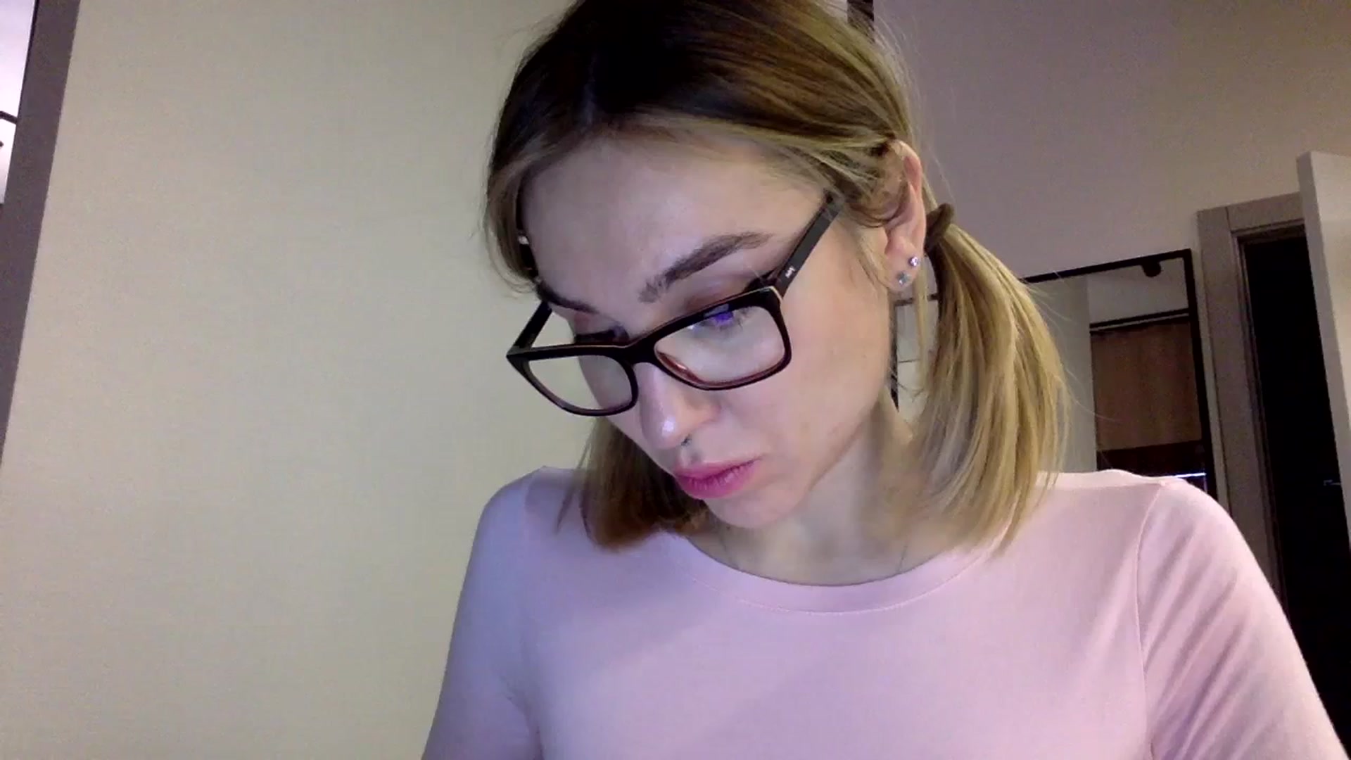 Gallery image thumbnail from EgoisticKitty's myfreecams stream on, 01/15/2024, 11:43 image 13 of 20
