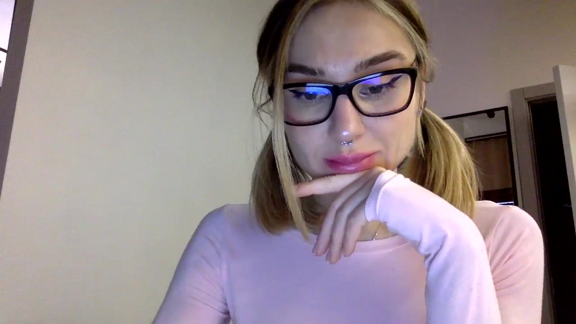 Gallery image thumbnail from EgoisticKitty's myfreecams stream on, 01/15/2024, 11:43 image 19 of 20